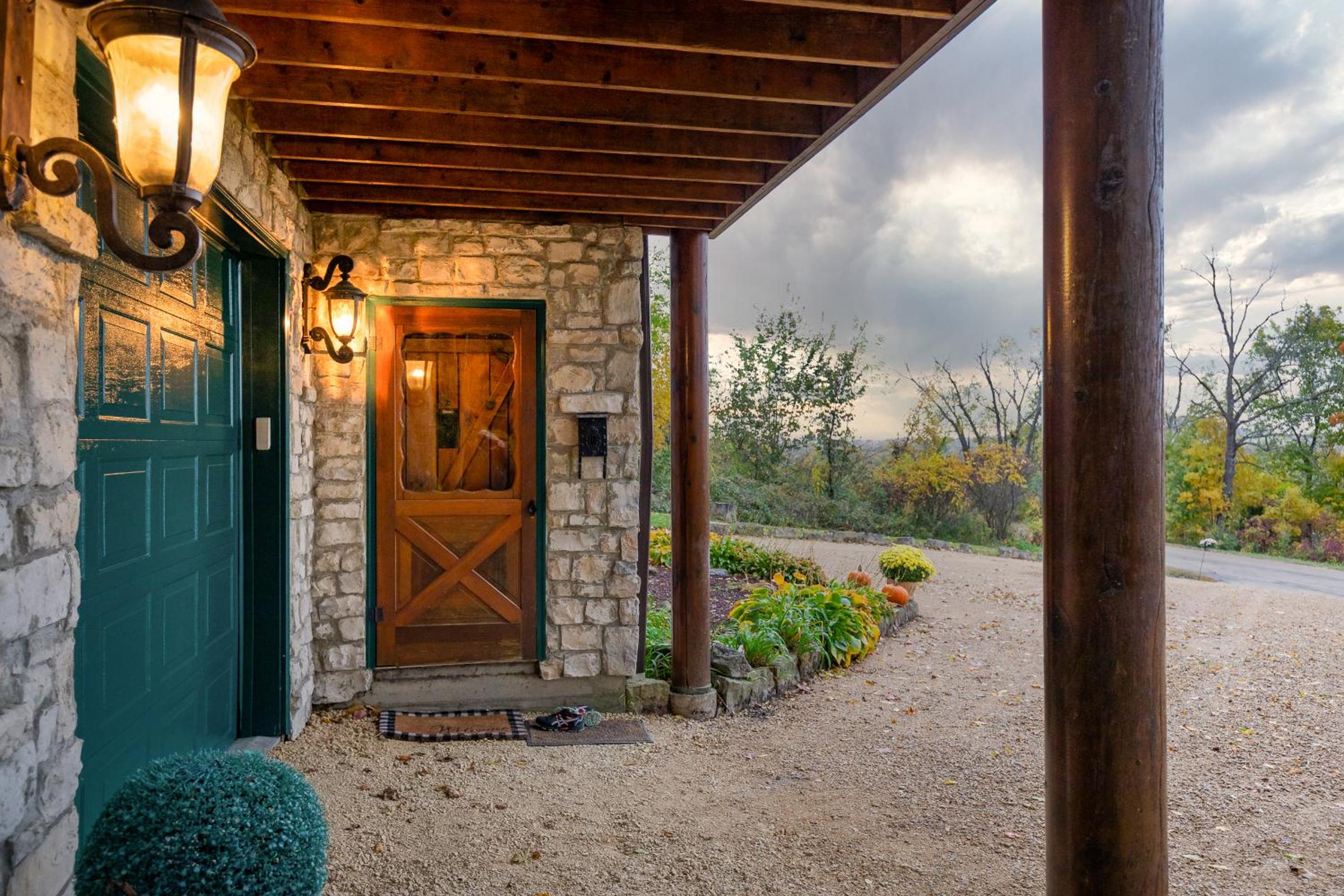 Frogmore Cabin