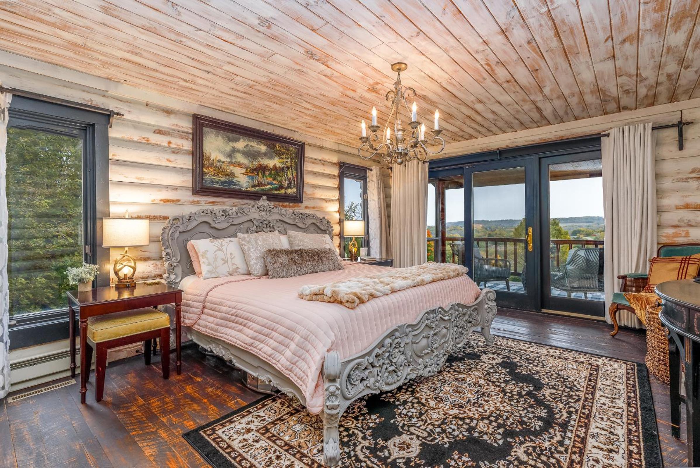 Frogmore Cabin