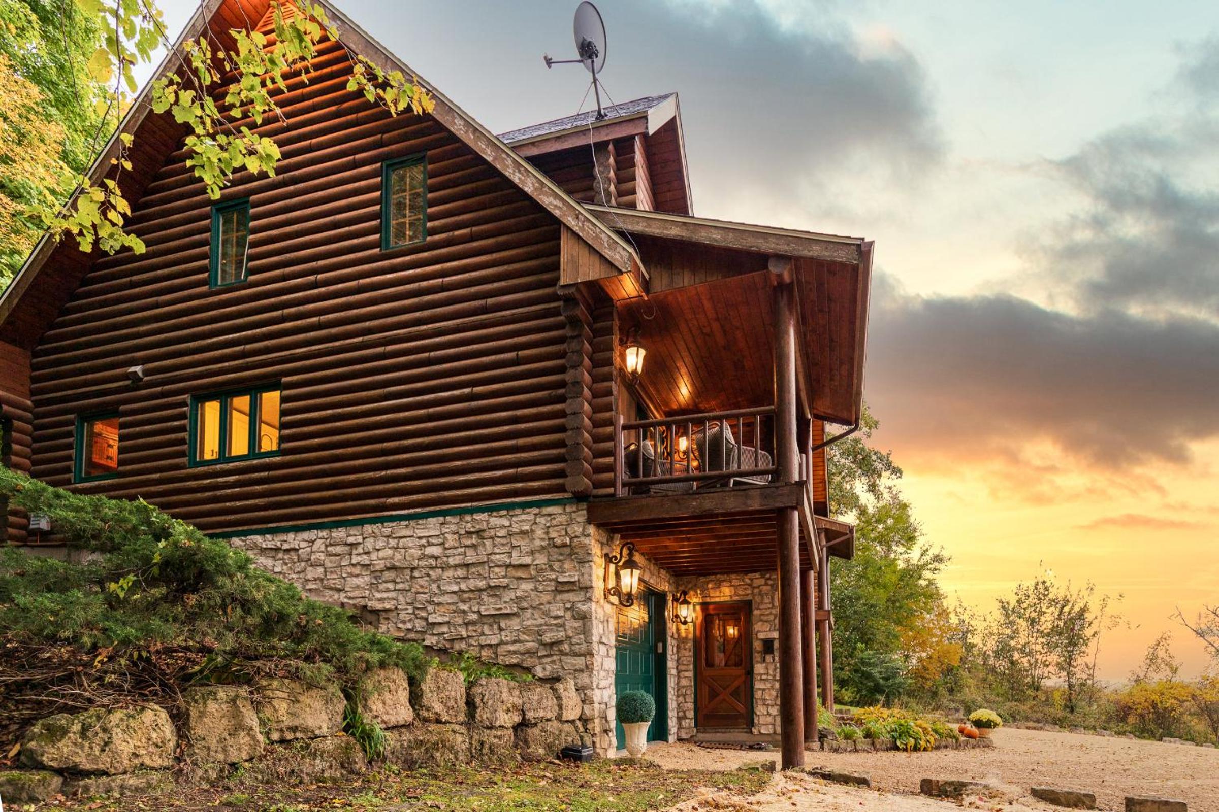 Frogmore Cabin