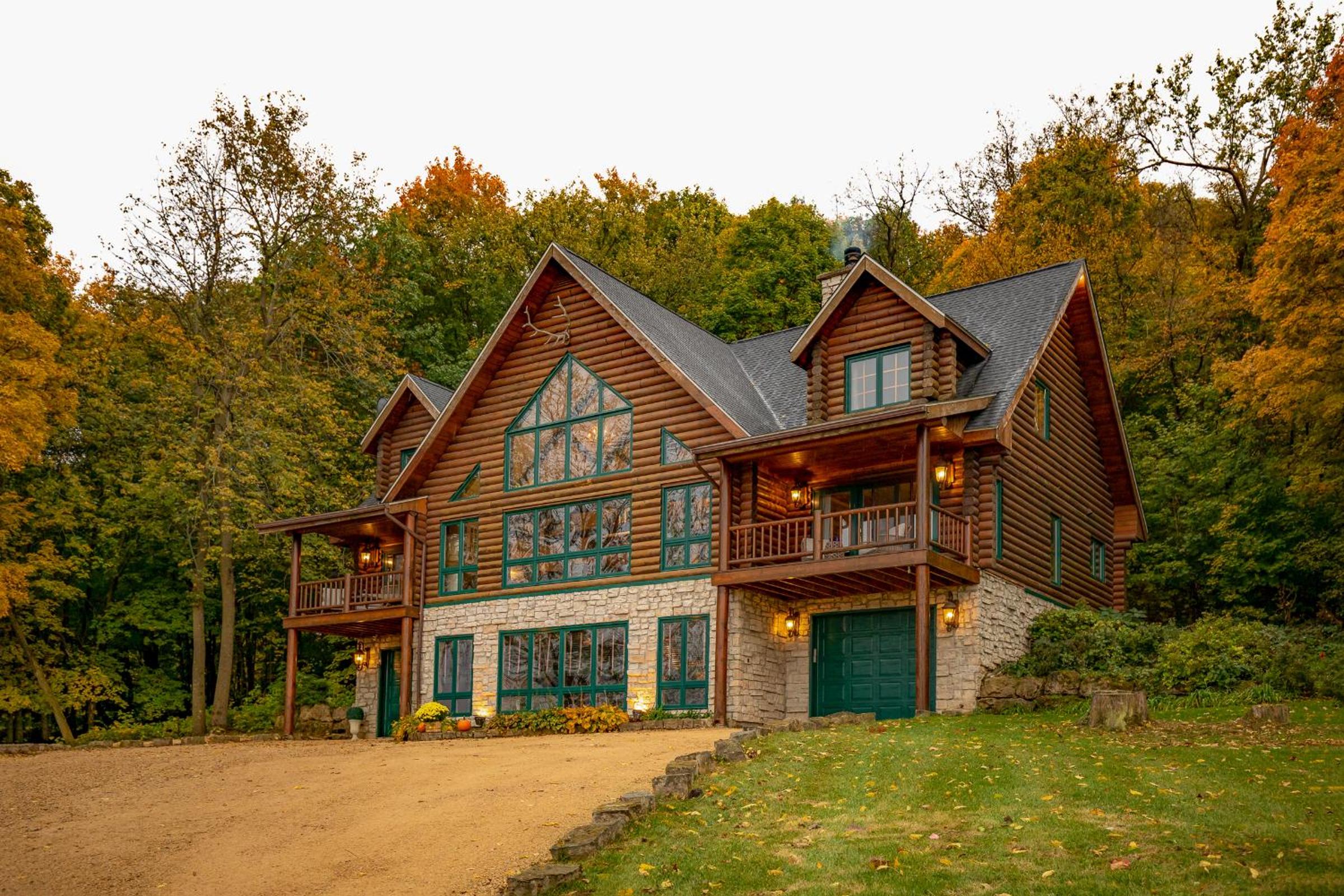 Frogmore Cabin
