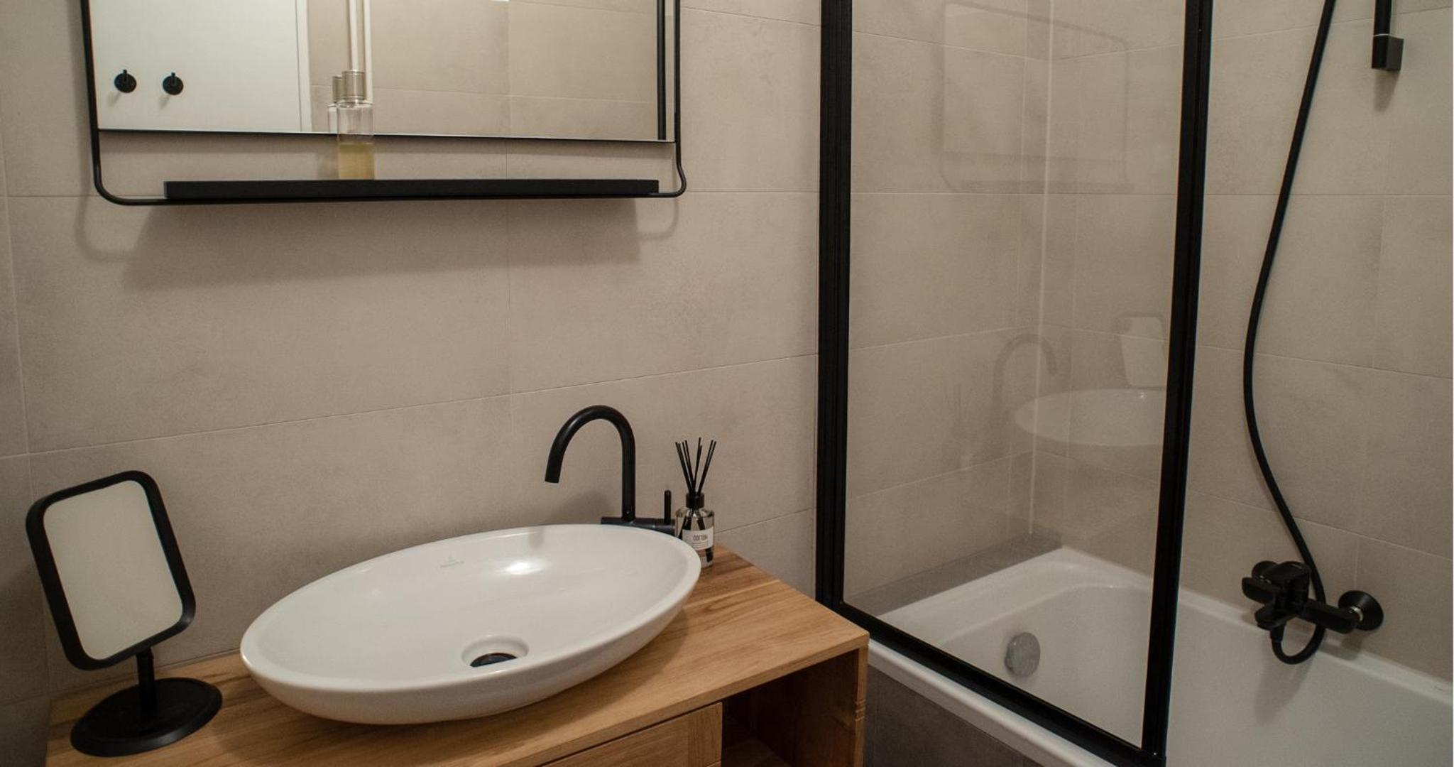 Cozy and fully equiped suite apartment at Ku'damm (80 m2)