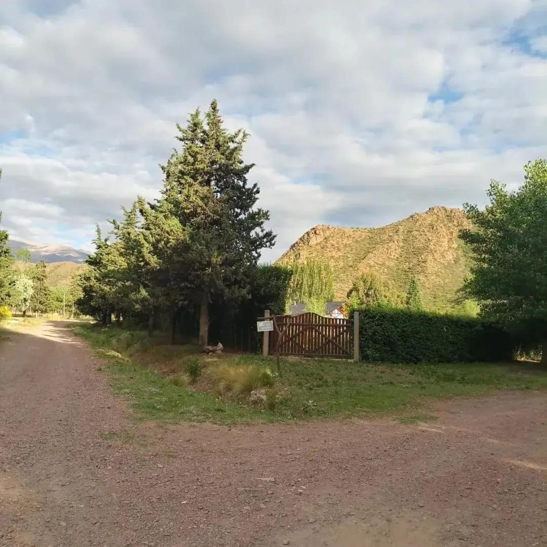 CABAÑA.Manzano histórico. Paz y montaña