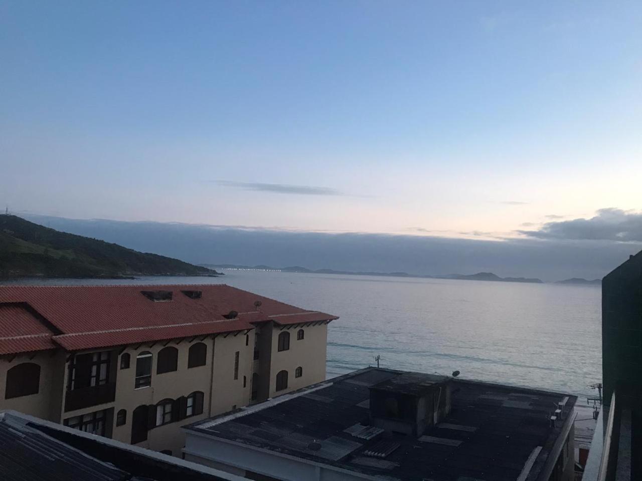 Cobertura Pé na Areia Vista Mar Churrasqueira 12 Pessoas