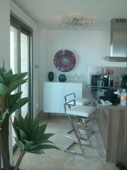 La Amada Residences. Best Stay
