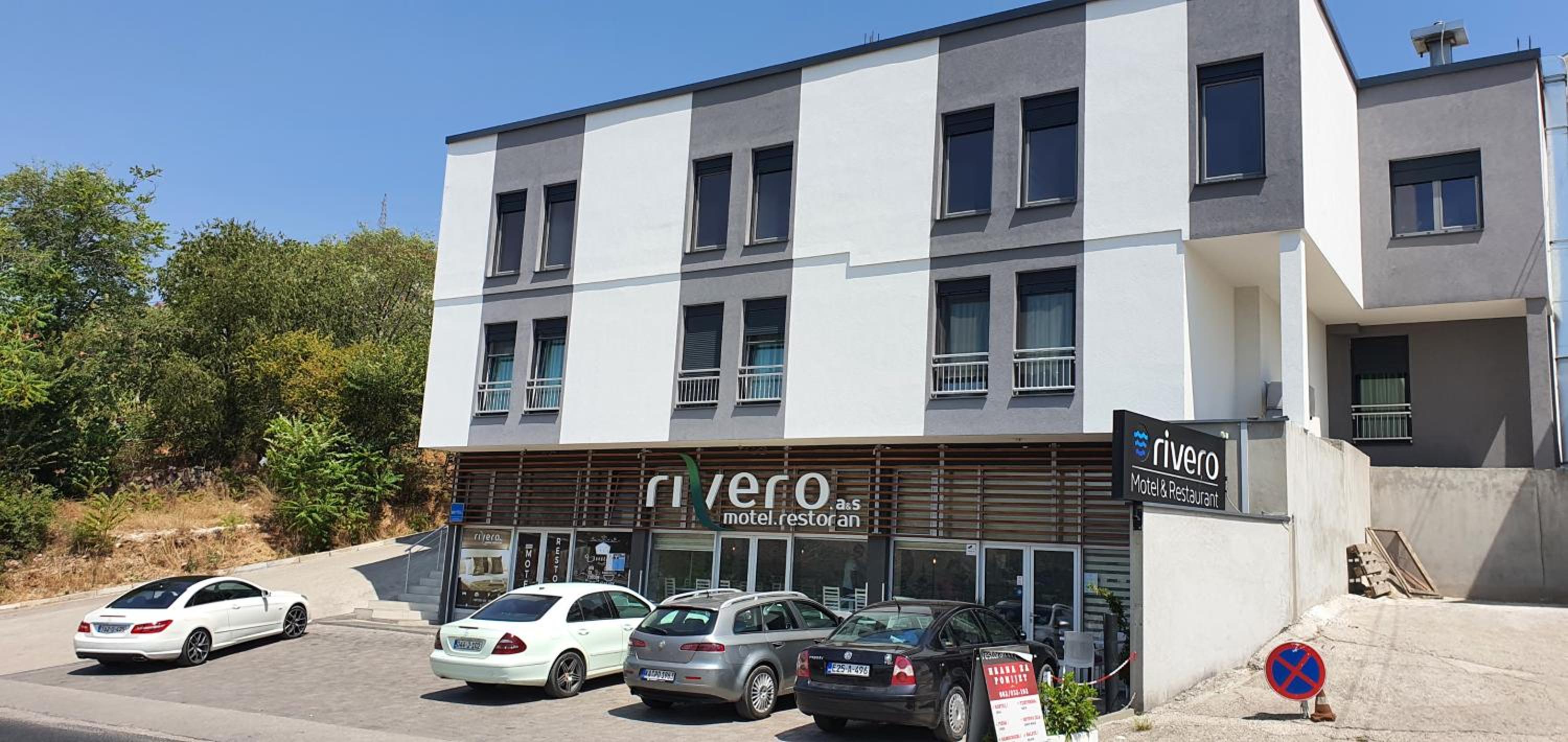 Hotel Rivero A&S
