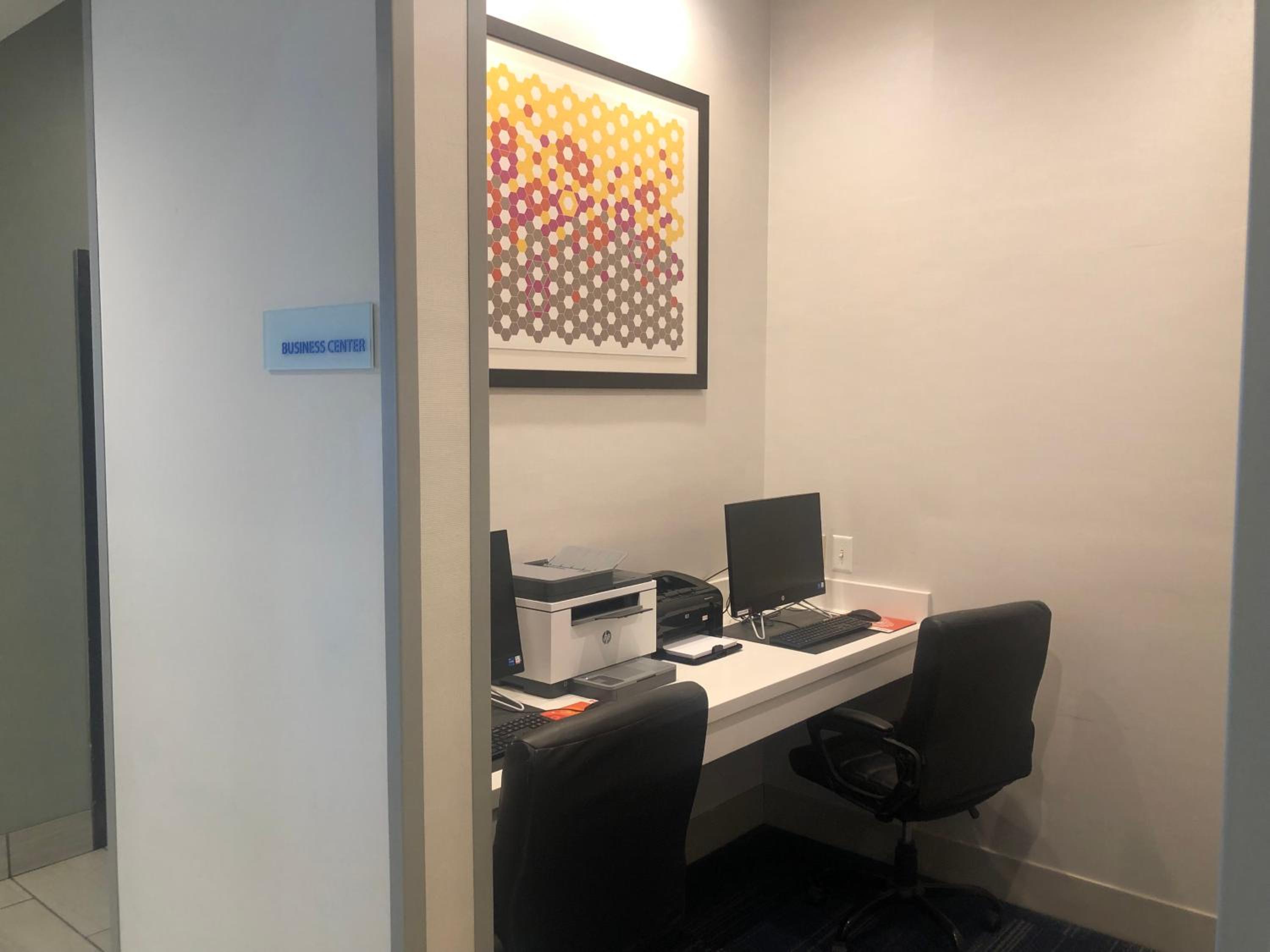 Woodward Vacations - Holiday Inn Express Hotel  Suites Woodward Hwy 270, an IHG Hotel - Property Image 23