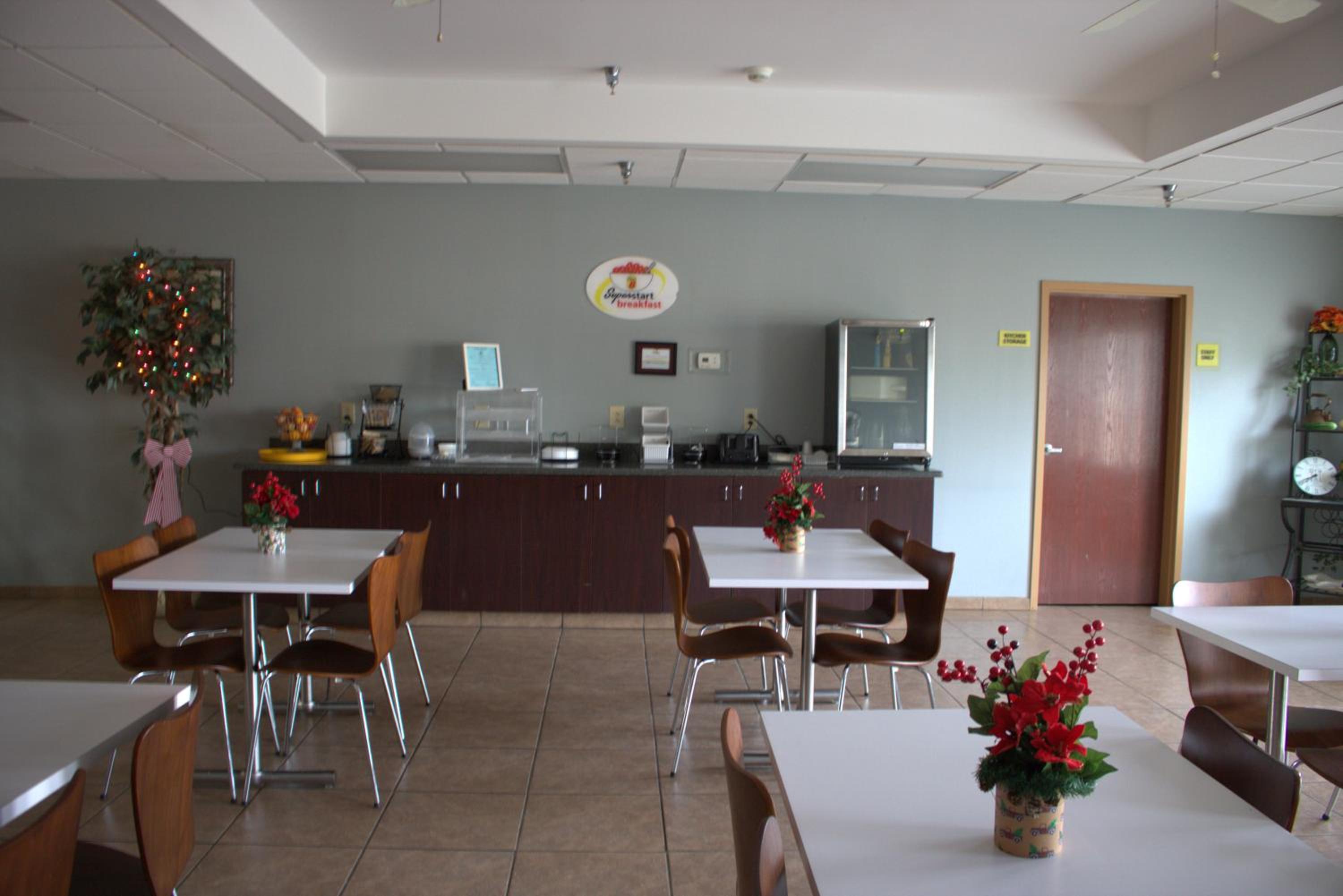 Super 8 by Wyndham Rainsville