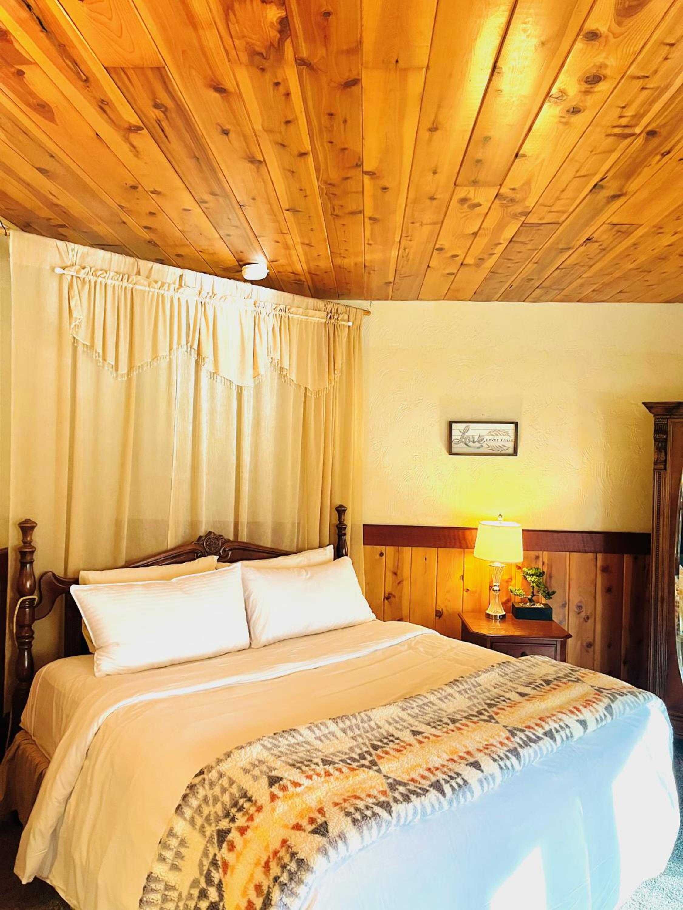 The Lindsay Lodge - Property Image 18