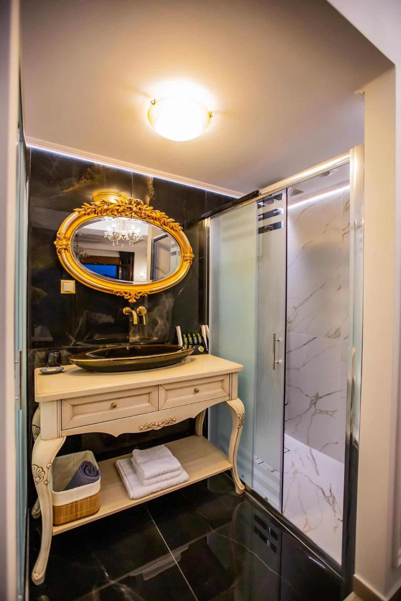 Vip Lepanto Port Suites view 4