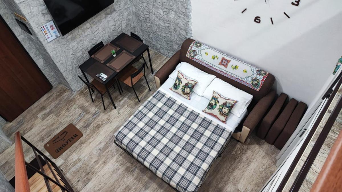 TAPIA'S ROOMS one view 5