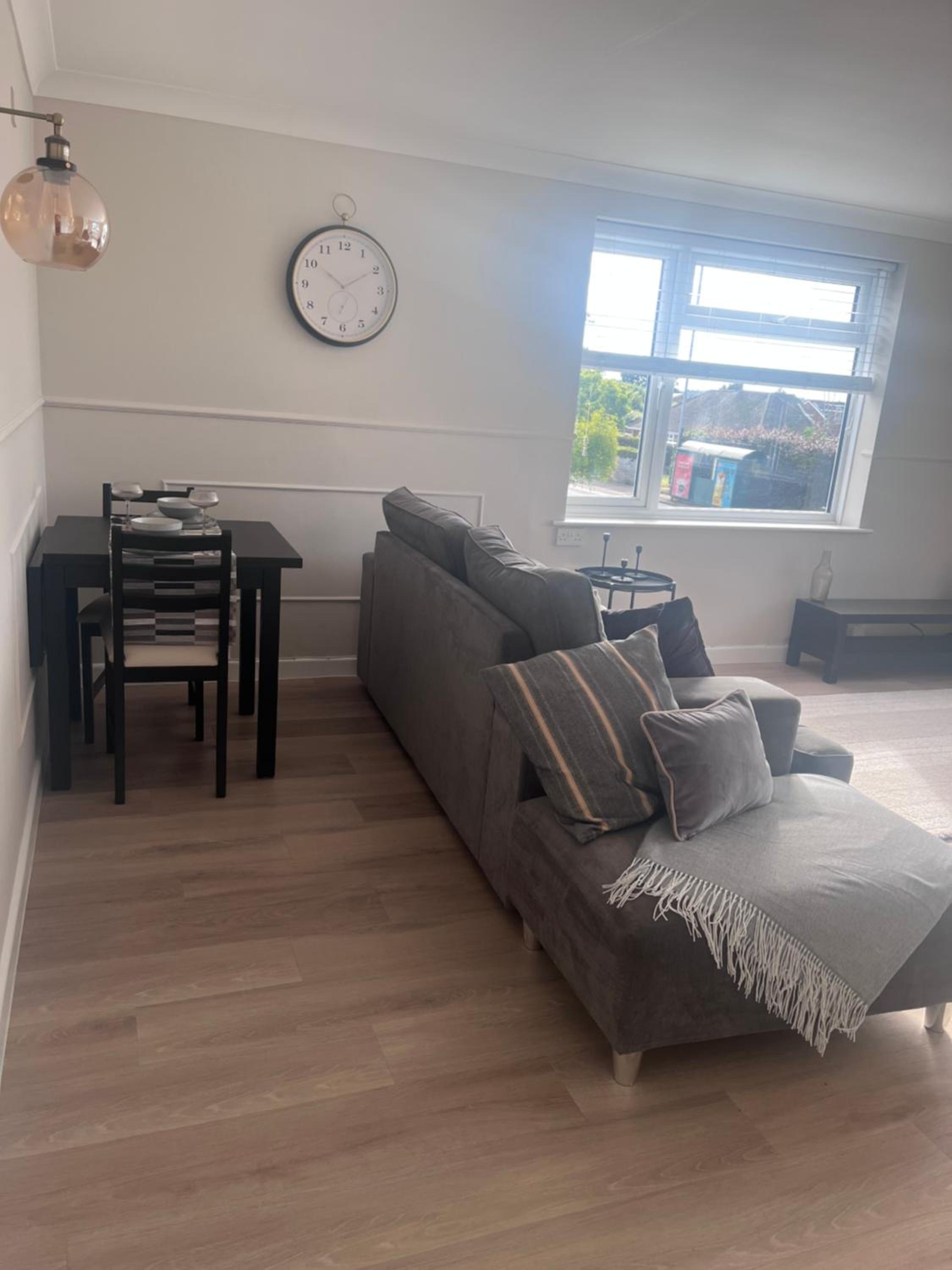 Yeovil Vacations - Two-bedroom Apartment - Property Image 16