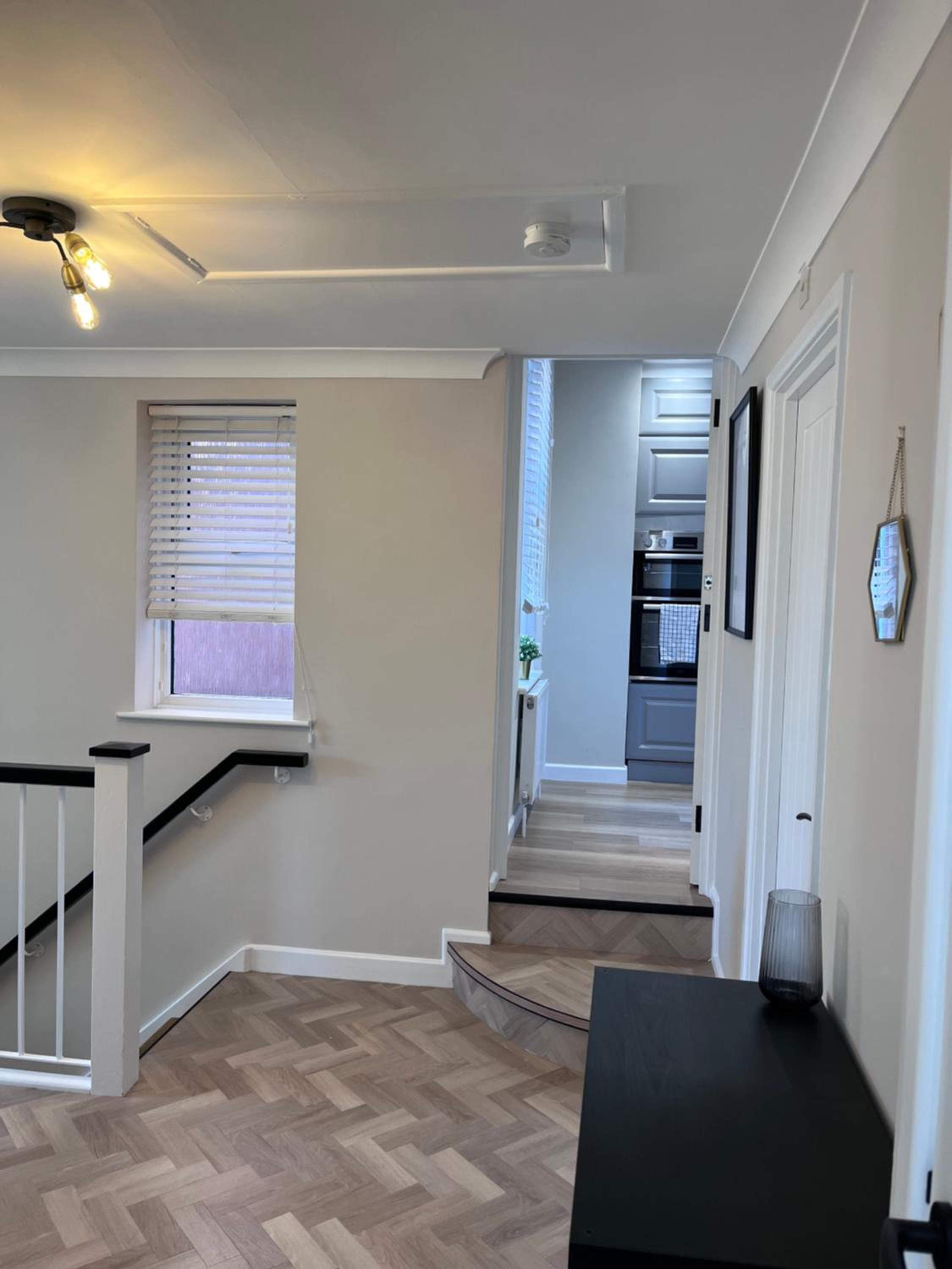 Yeovil Vacations - Two-bedroom Apartment - Property Image 14