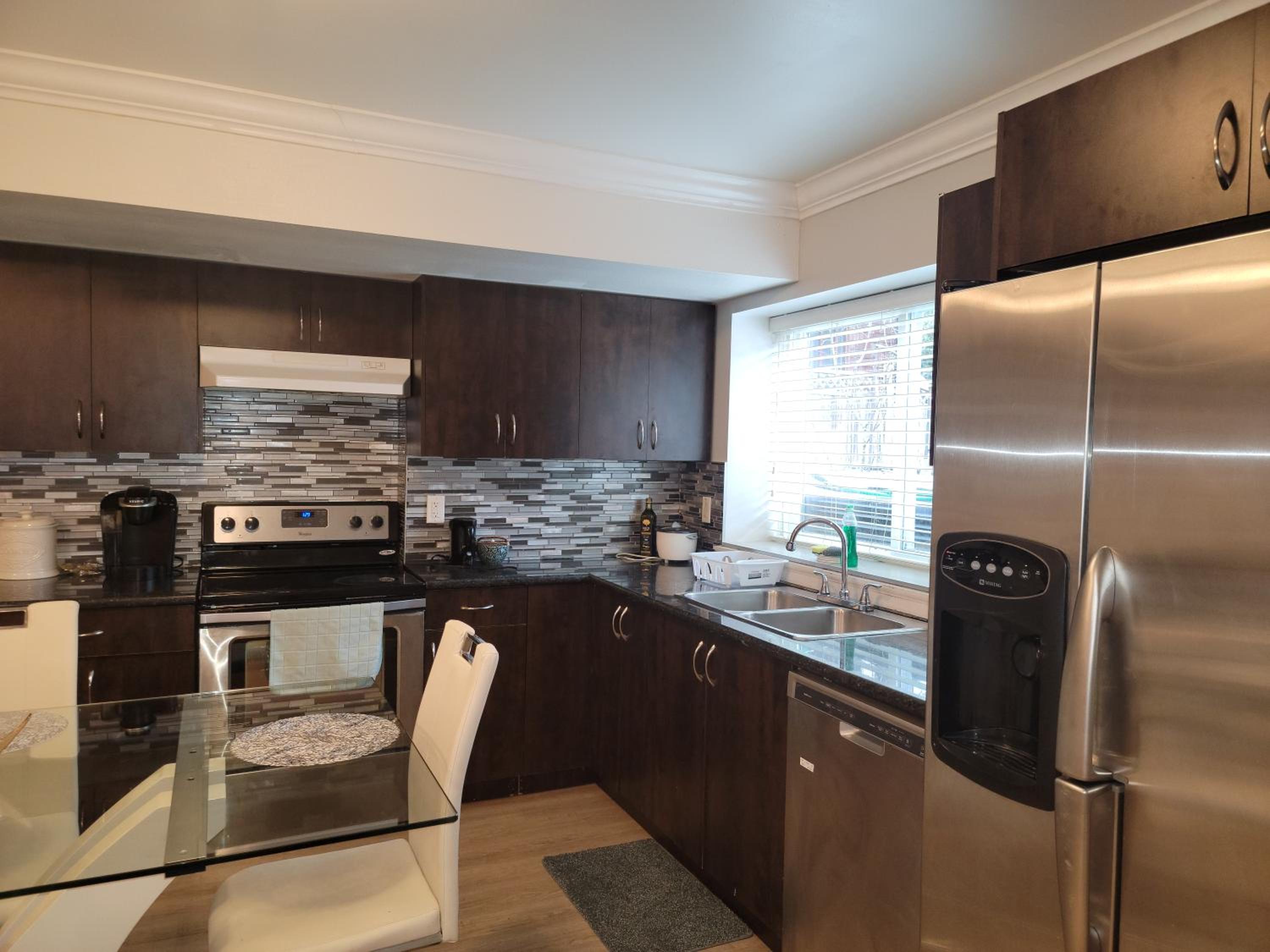 Oscar INN & 2bd Family Suite or Private Room