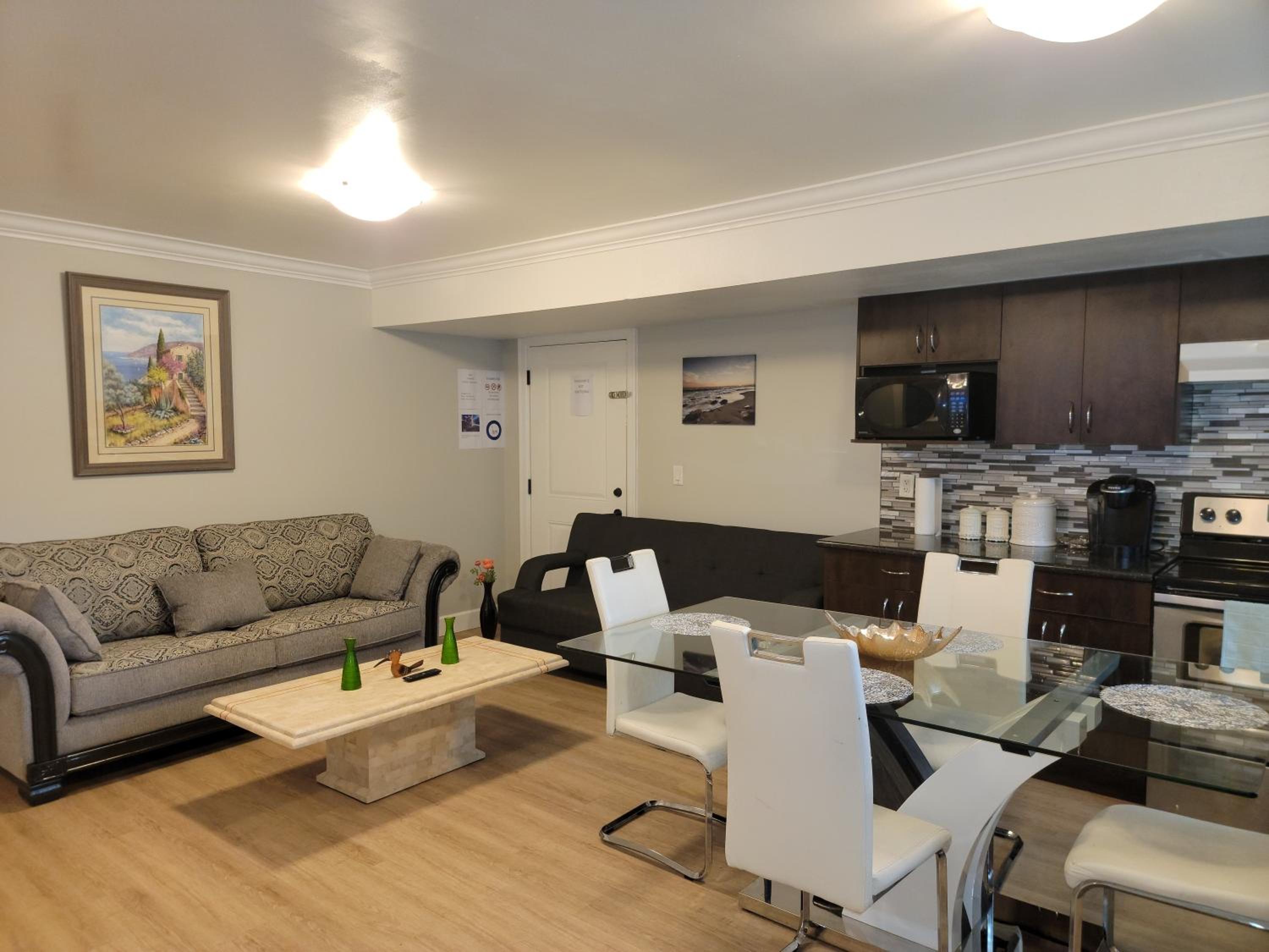 Oscar INN & 2bd Family Suite or Private Room