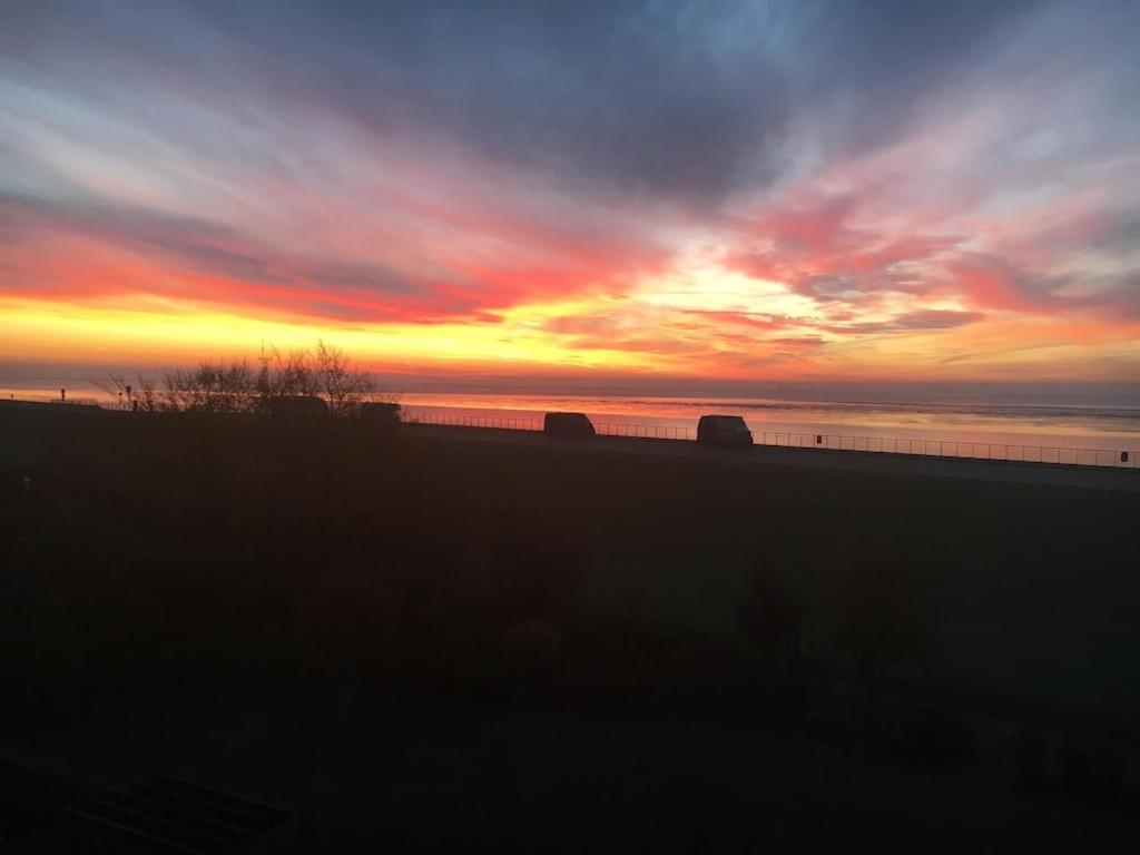 Schönes Feriendomizil mit Meerblick Südstrand Nähe Fliegerdeich in Wilhelmshaven