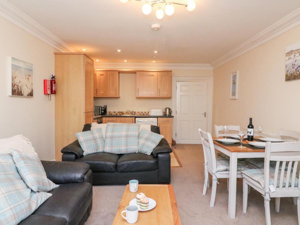 Harbour Watch Apartment 1 view 2