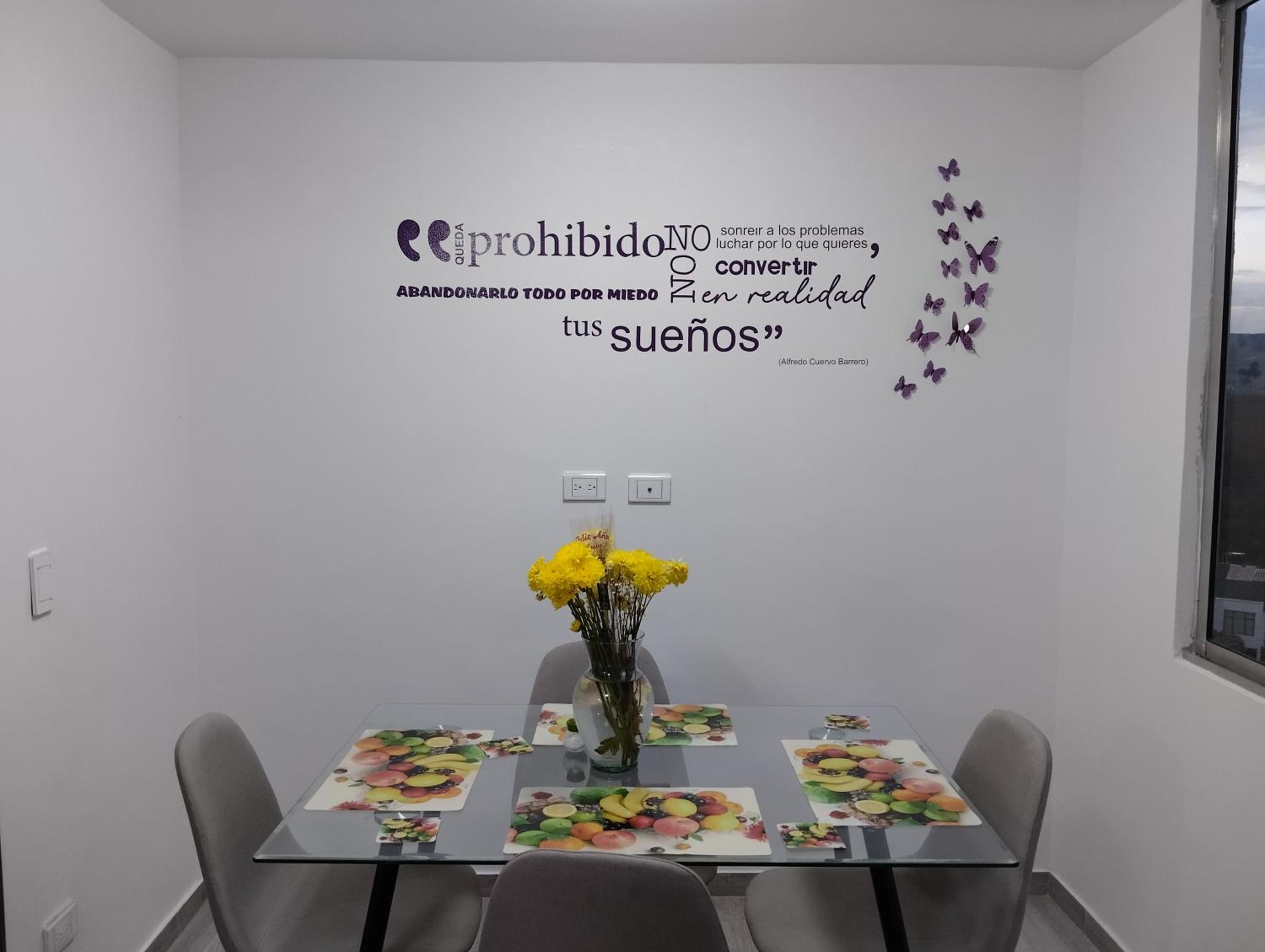 APARTAMENTO COMODO Y ELEGANTE EN RICAURTE CUNDINAMARCA a