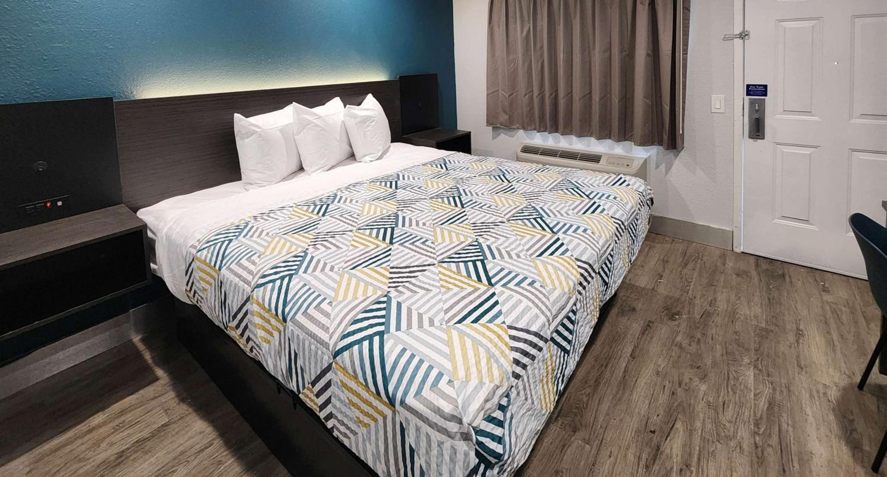 Studio 6 Suites San Ysidro CA San Diego South Bay - Property Image 18