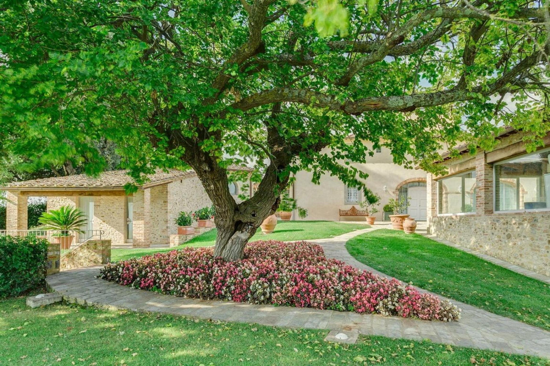 Villa Gazebo