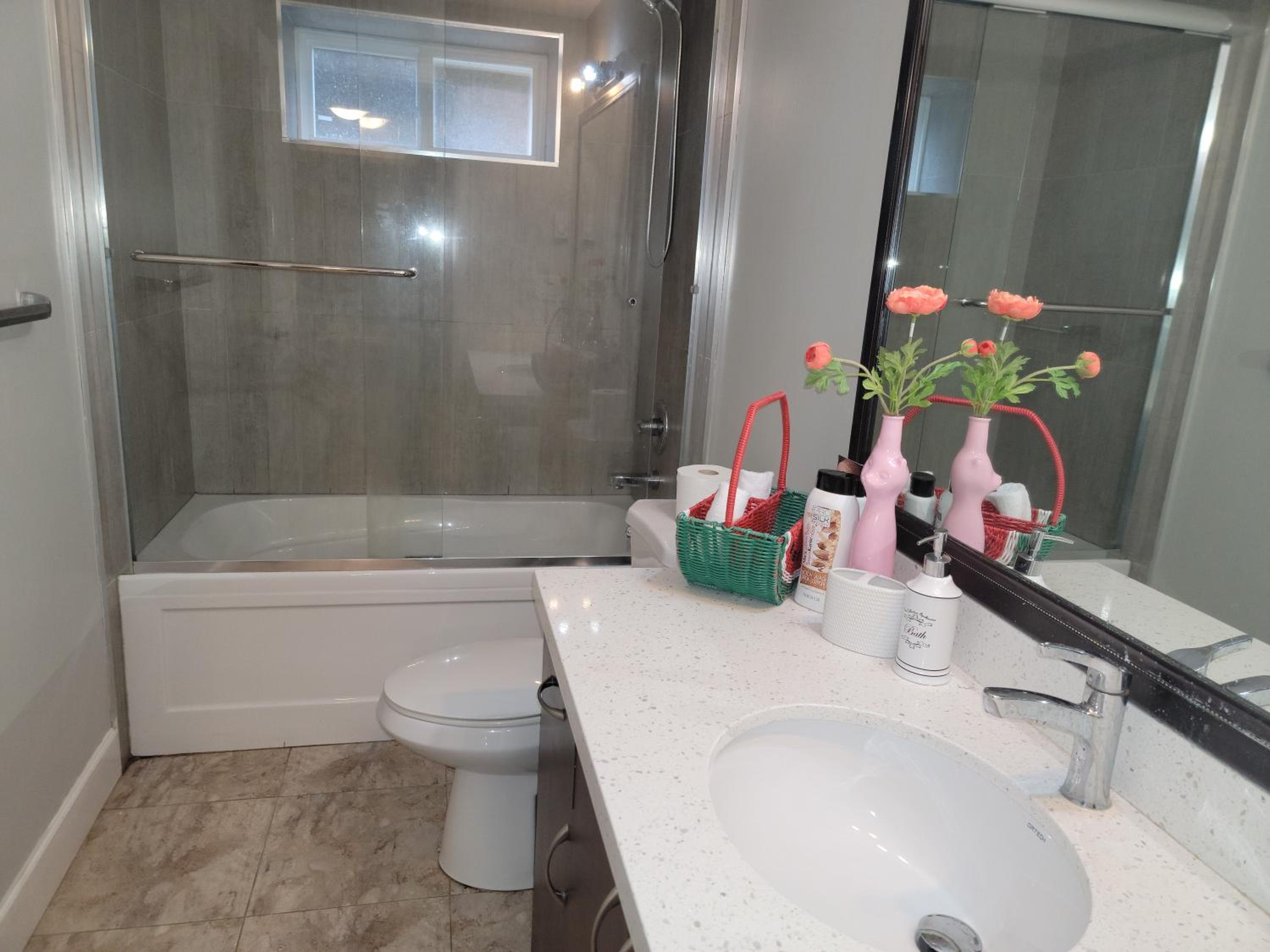 Oscar INN & 2bd Family Suite or Private Room