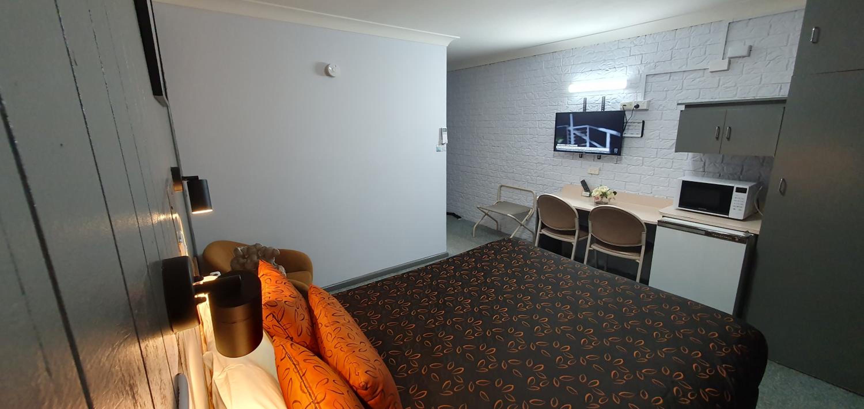 Goldrush Motel Young CBD