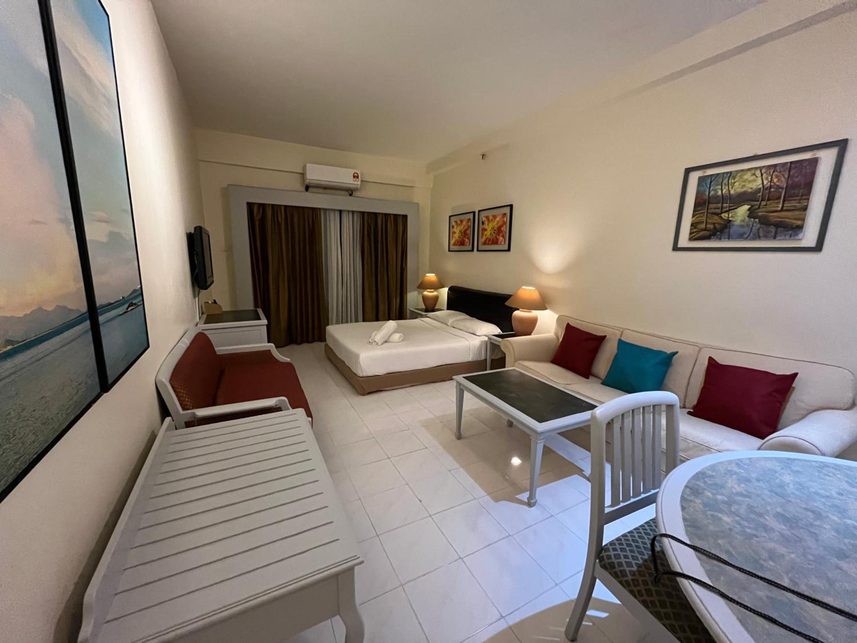 Paradise by the Sea in Penang by Veron at Rainbow Paradise, photo 19
