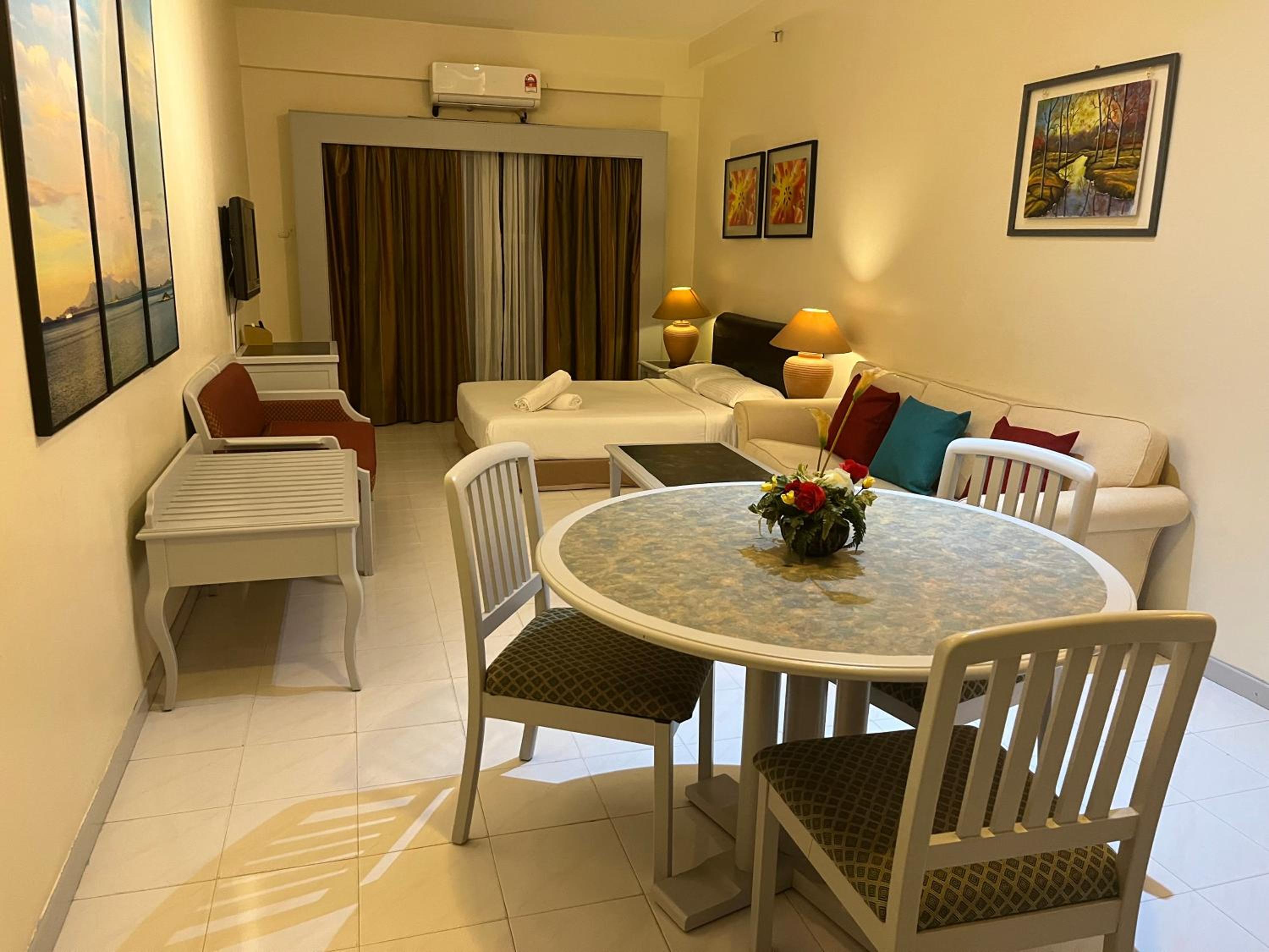 Paradise by the Sea in Penang by Veron at Rainbow Paradise, photo 151