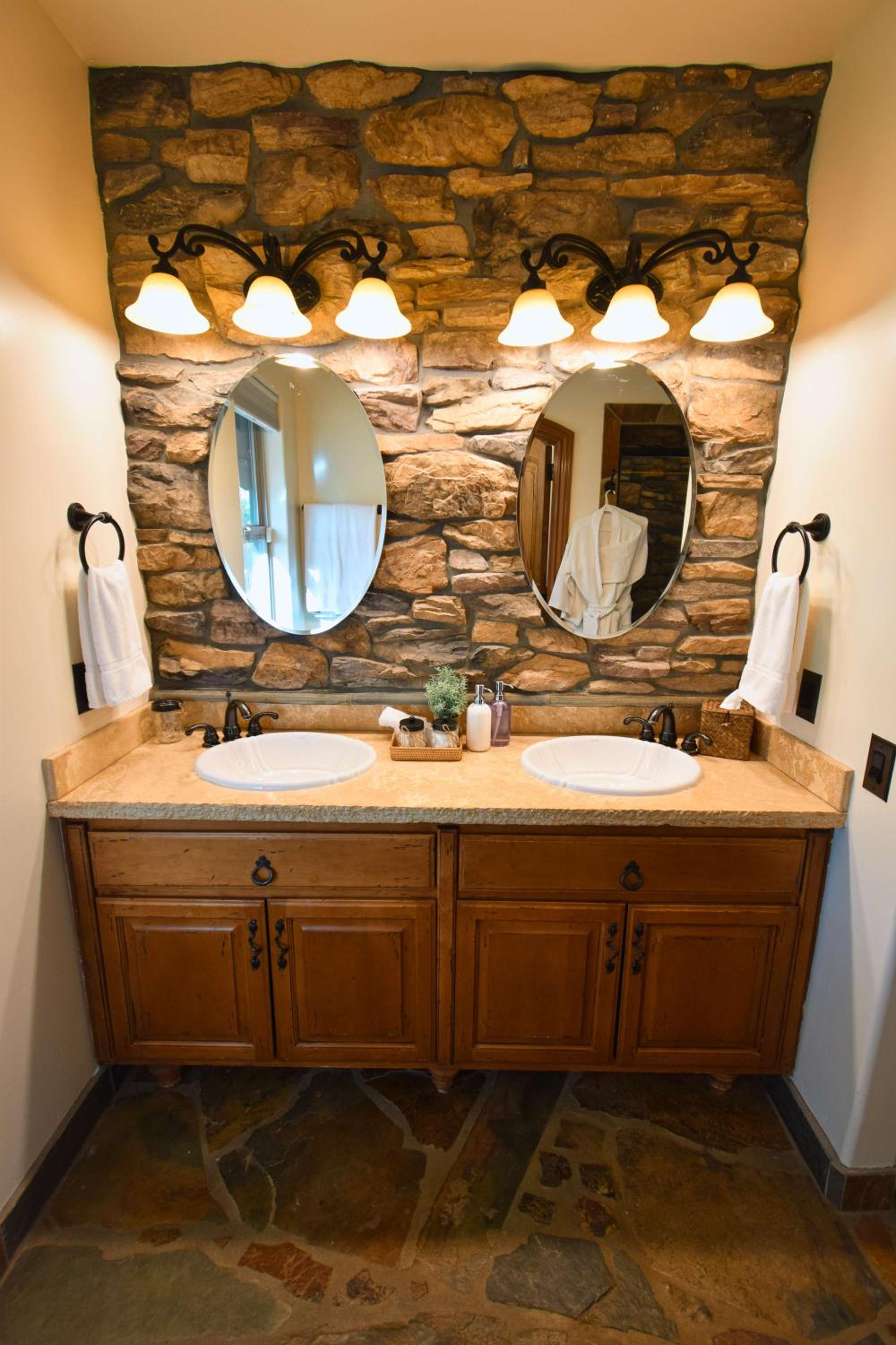 Peppertree Lane Ranch -- Seven-Acre Ranch in the Heart of Wine Country