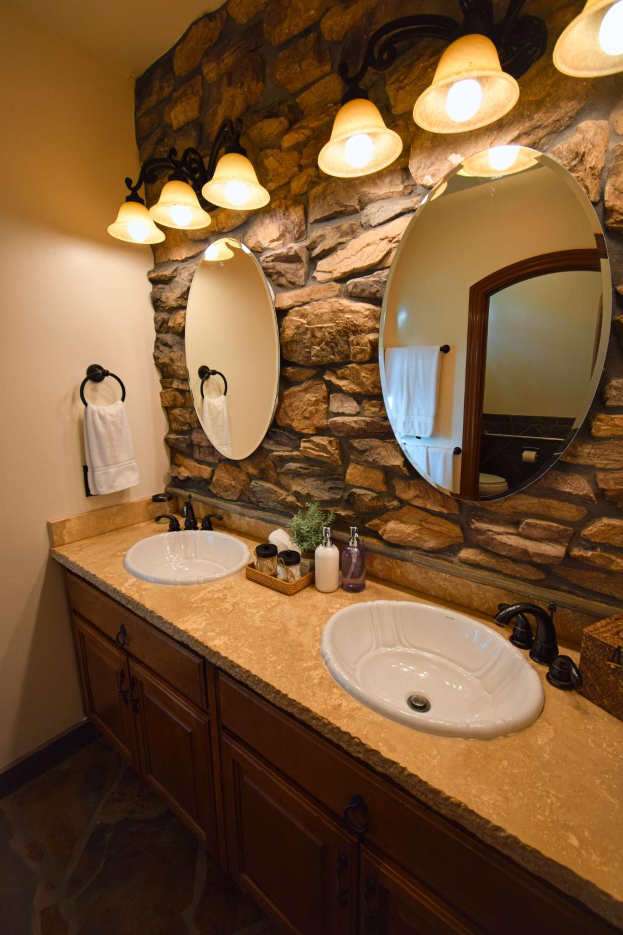 Peppertree Lane Ranch -- Seven-Acre Ranch in the Heart of Wine Country