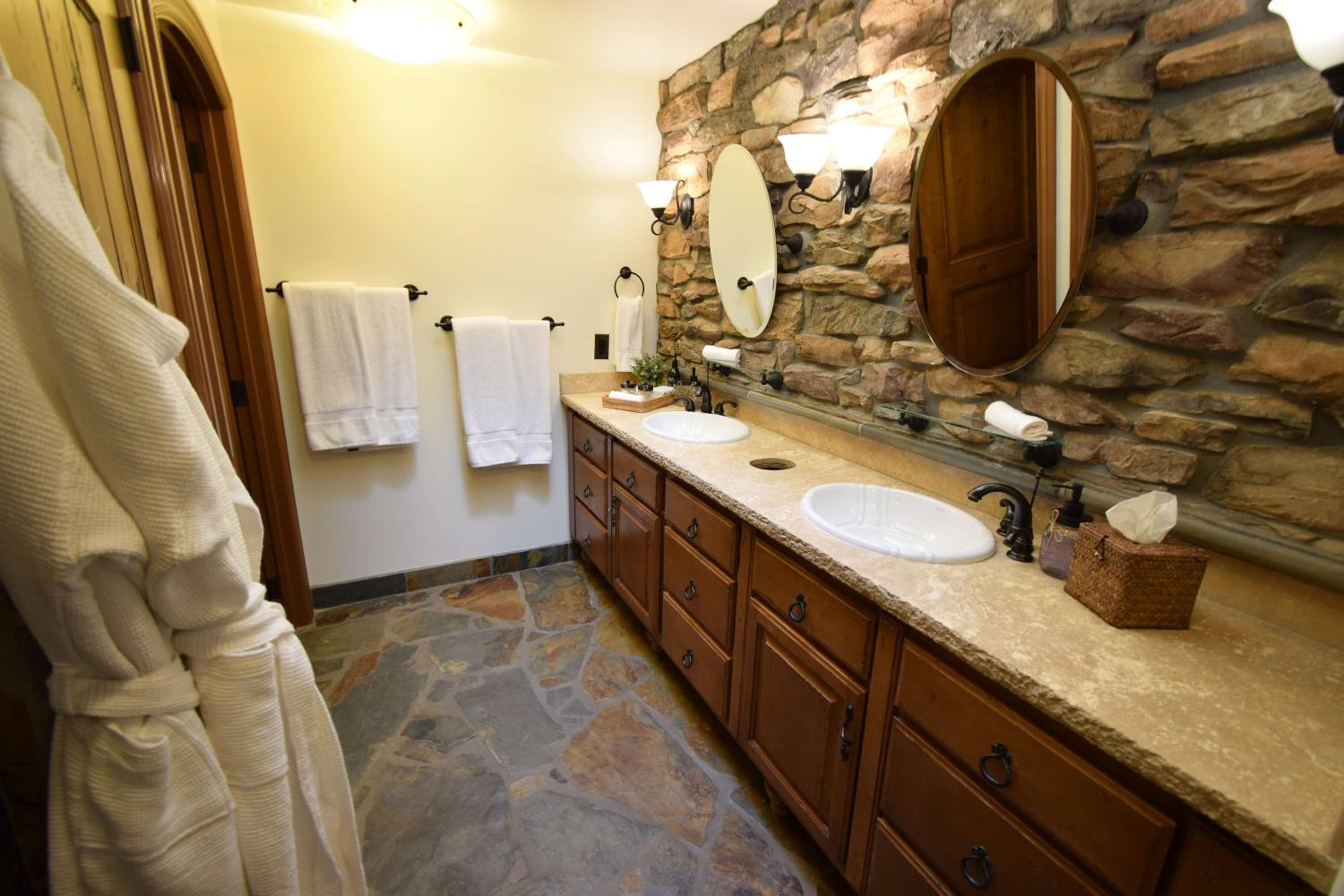 Peppertree Lane Ranch -- Seven-Acre Ranch in the Heart of Wine Country