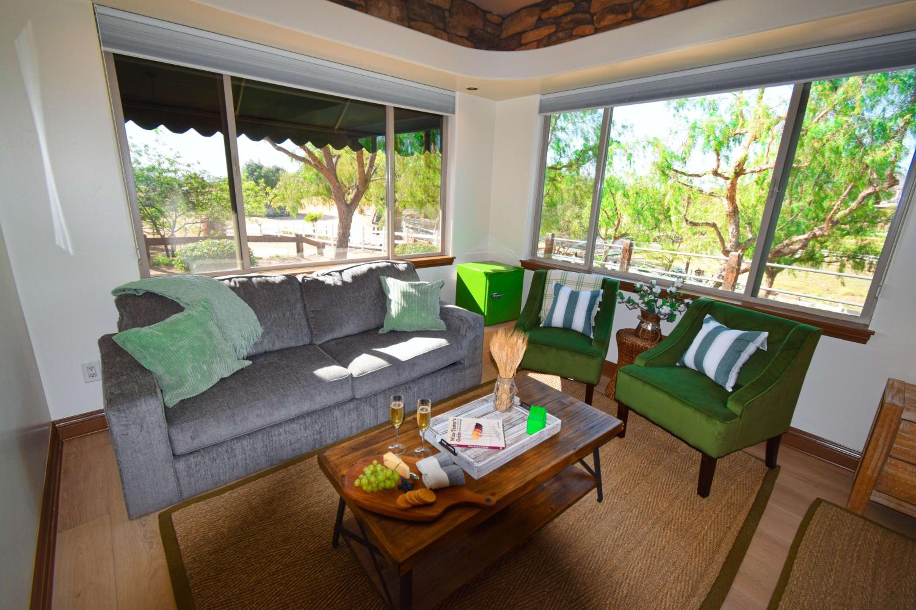 Peppertree Lane Ranch -- Seven-Acre Ranch in the Heart of Wine Country