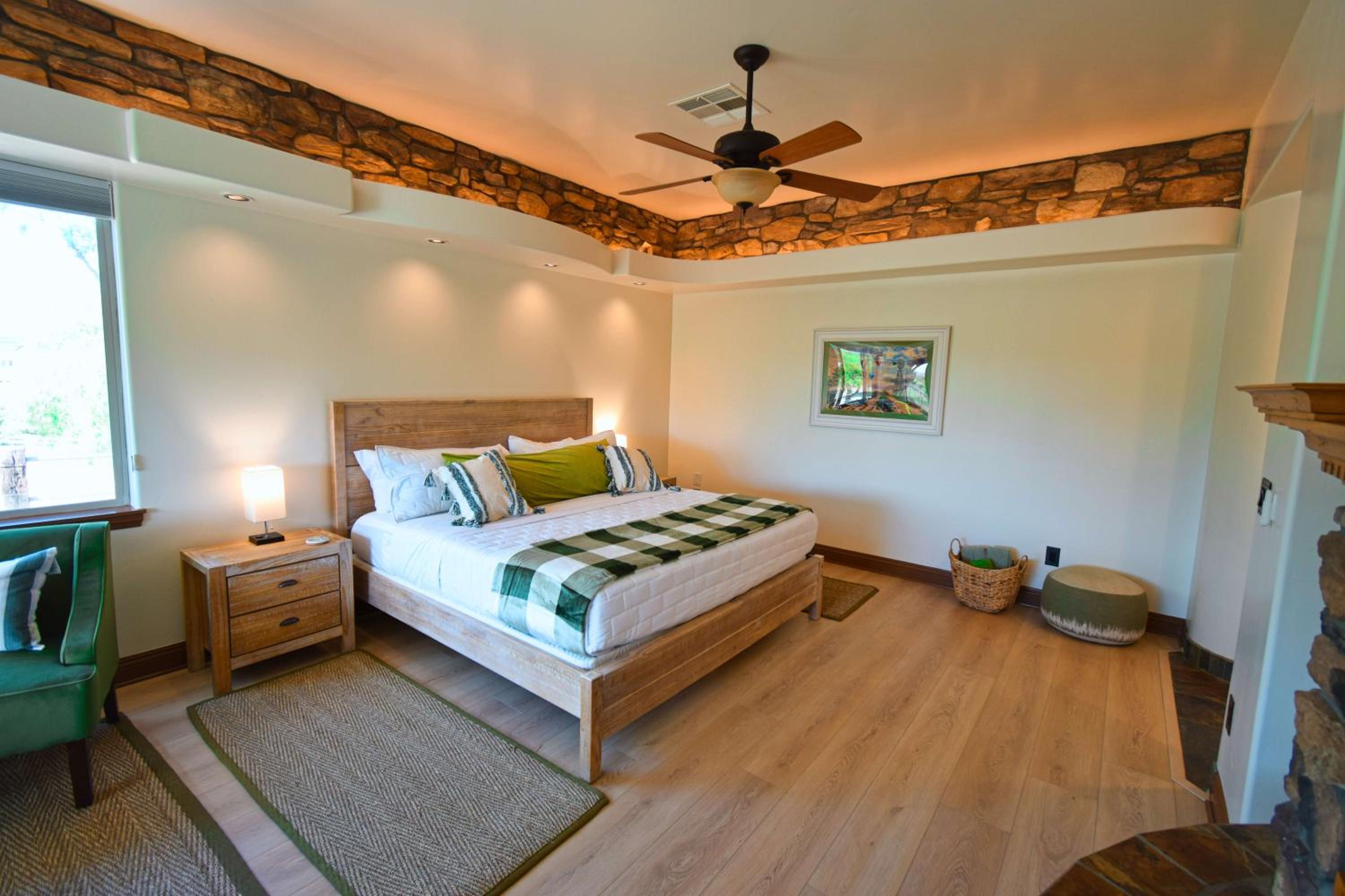 Peppertree Lane Ranch -- Seven-Acre Ranch in the Heart of Wine Country