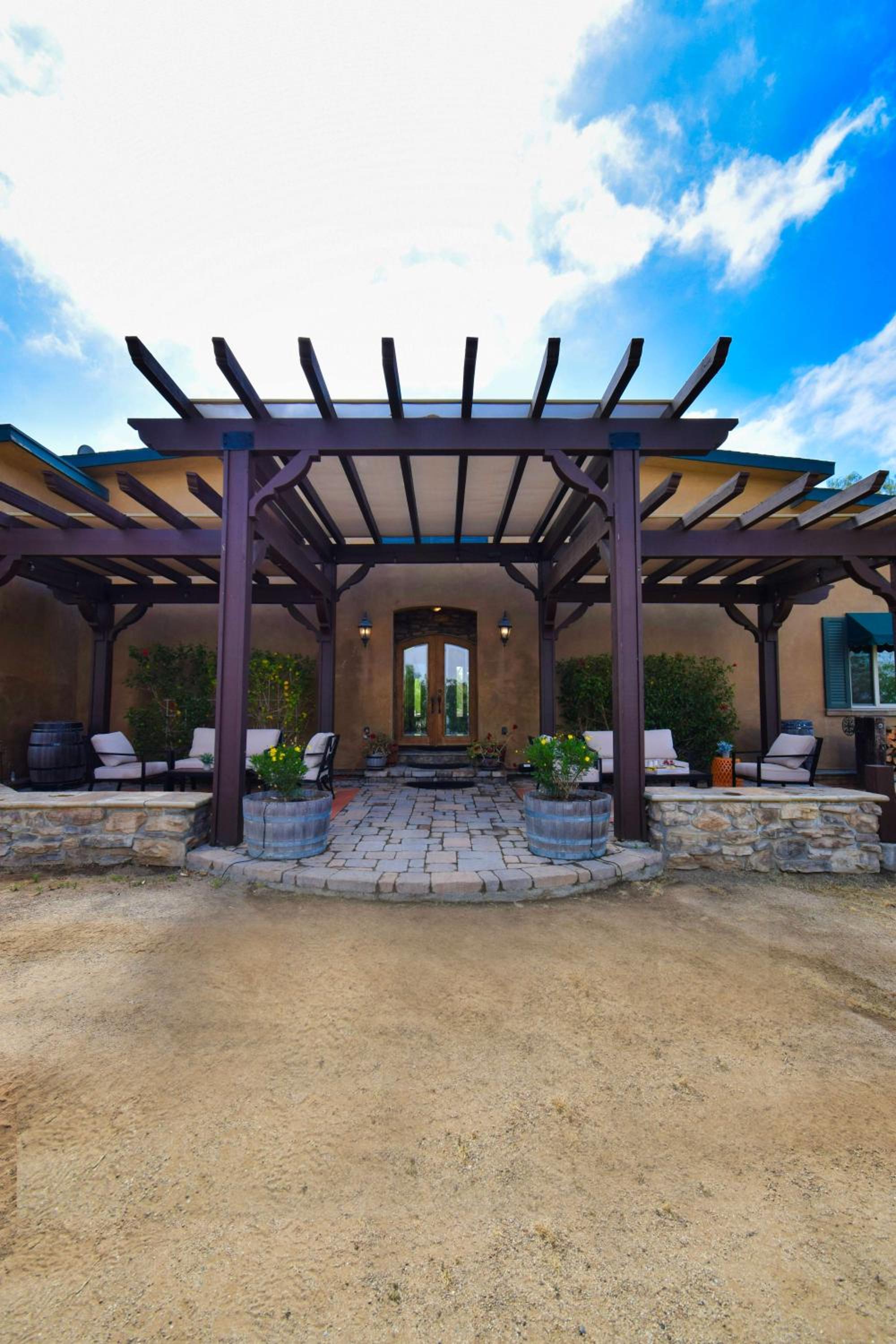 Peppertree Lane Ranch -- Seven-Acre Ranch in the Heart of Wine Country