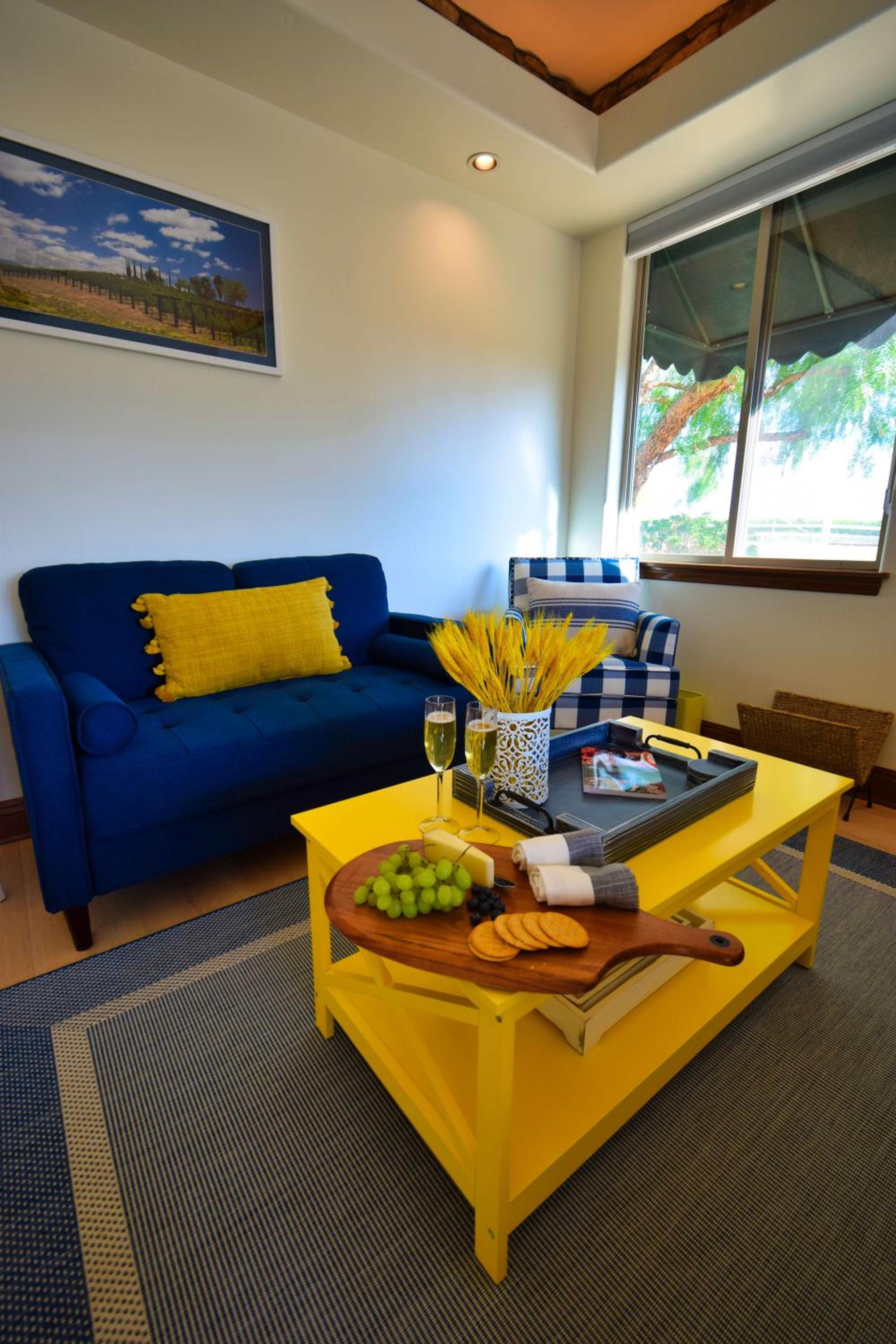 Peppertree Lane Ranch -- Seven-Acre Ranch in the Heart of Wine Country