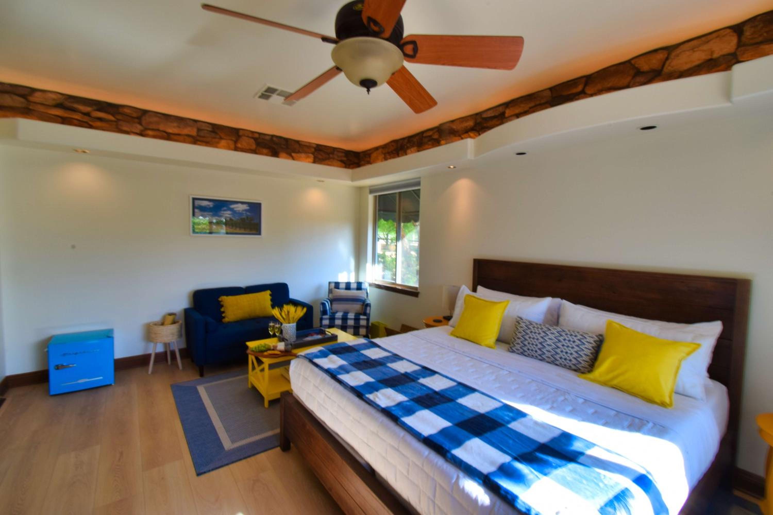 Peppertree Lane Ranch -- Seven-Acre Ranch in the Heart of Wine Country