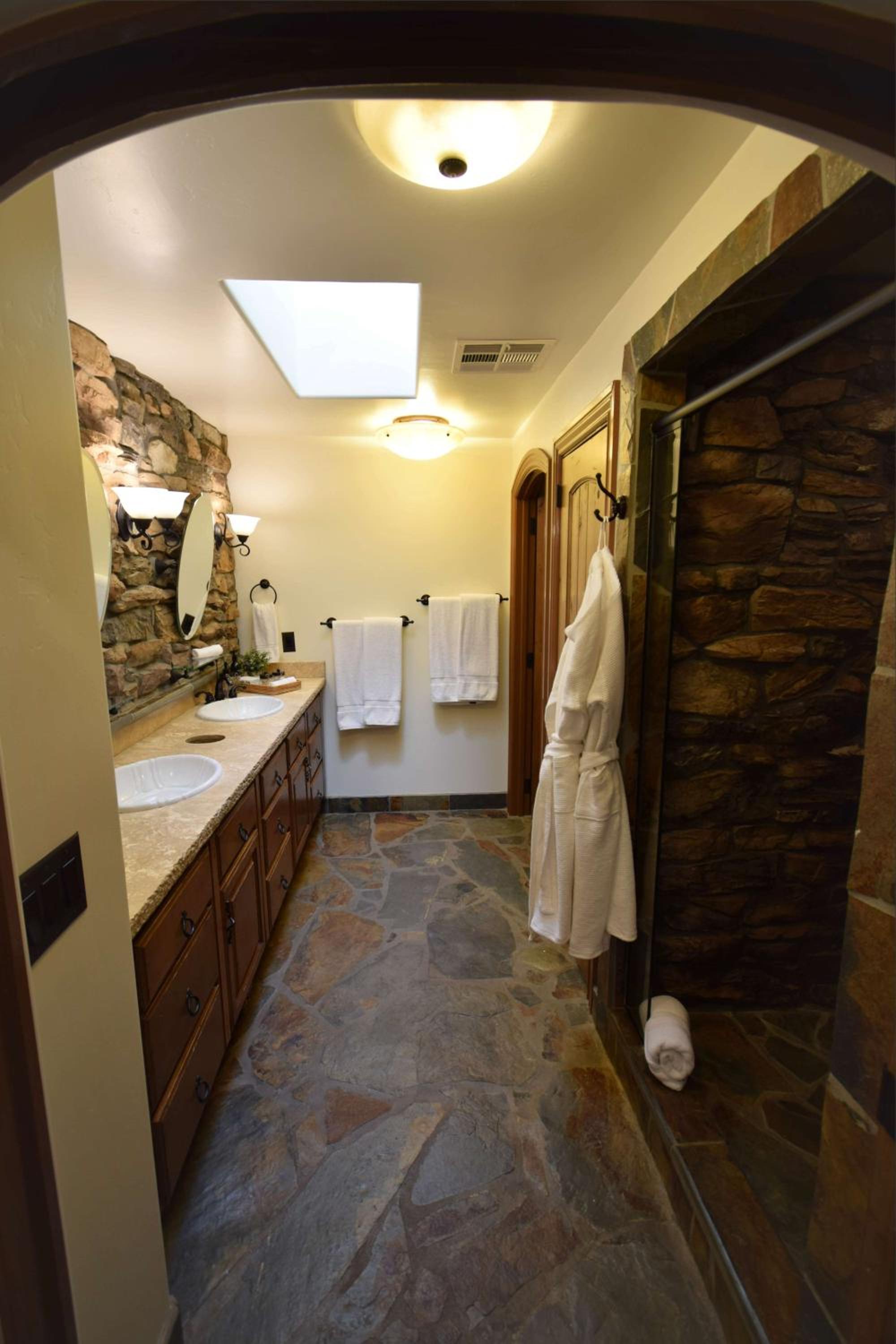 Peppertree Lane Ranch -- Seven-Acre Ranch in the Heart of Wine Country
