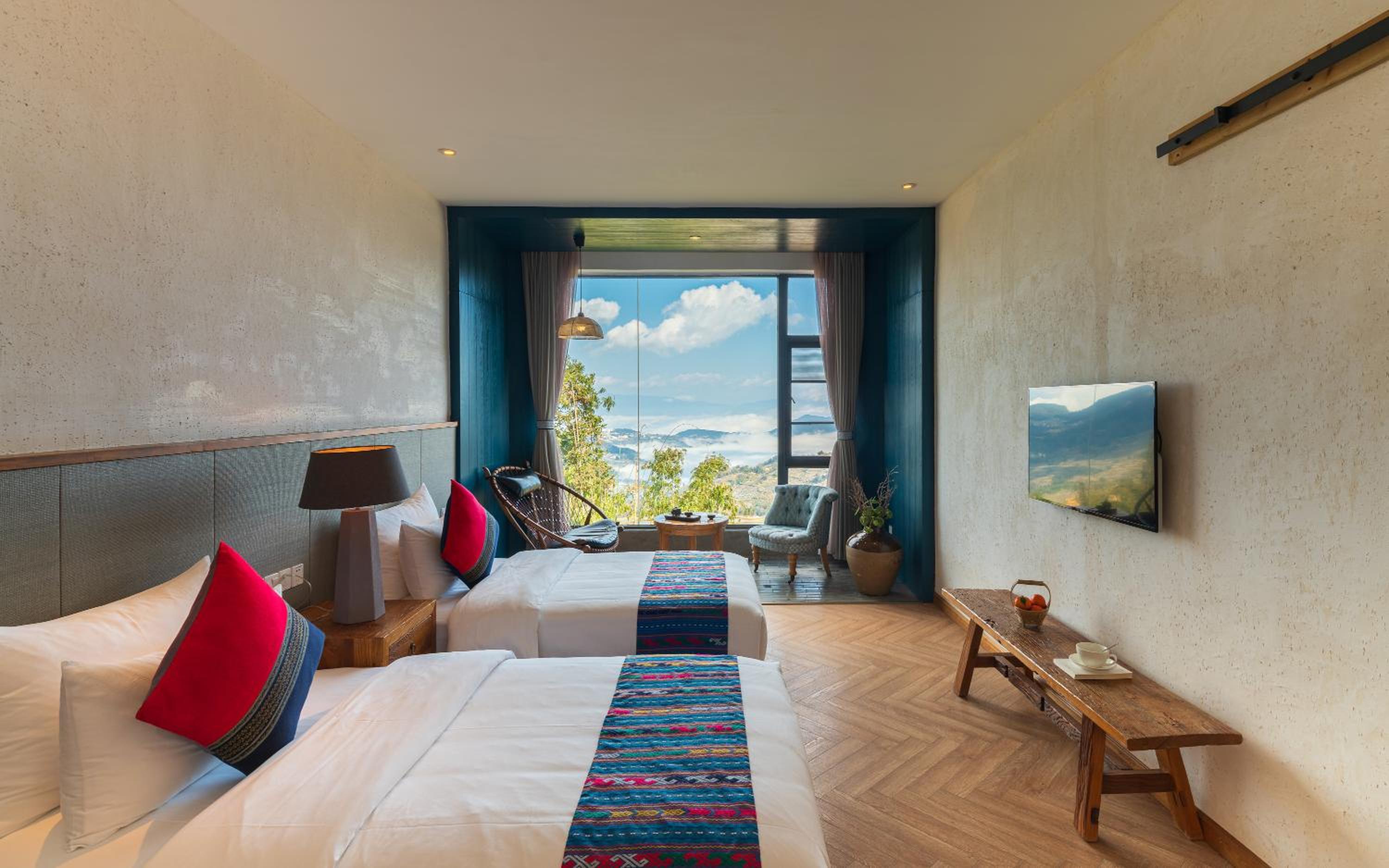 Twelve Manor Xiangdian Yuanyang Rice Terraces Retreat