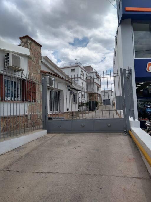 Balcones del Cerro Mono ambiente céntrico 2p - camas simples