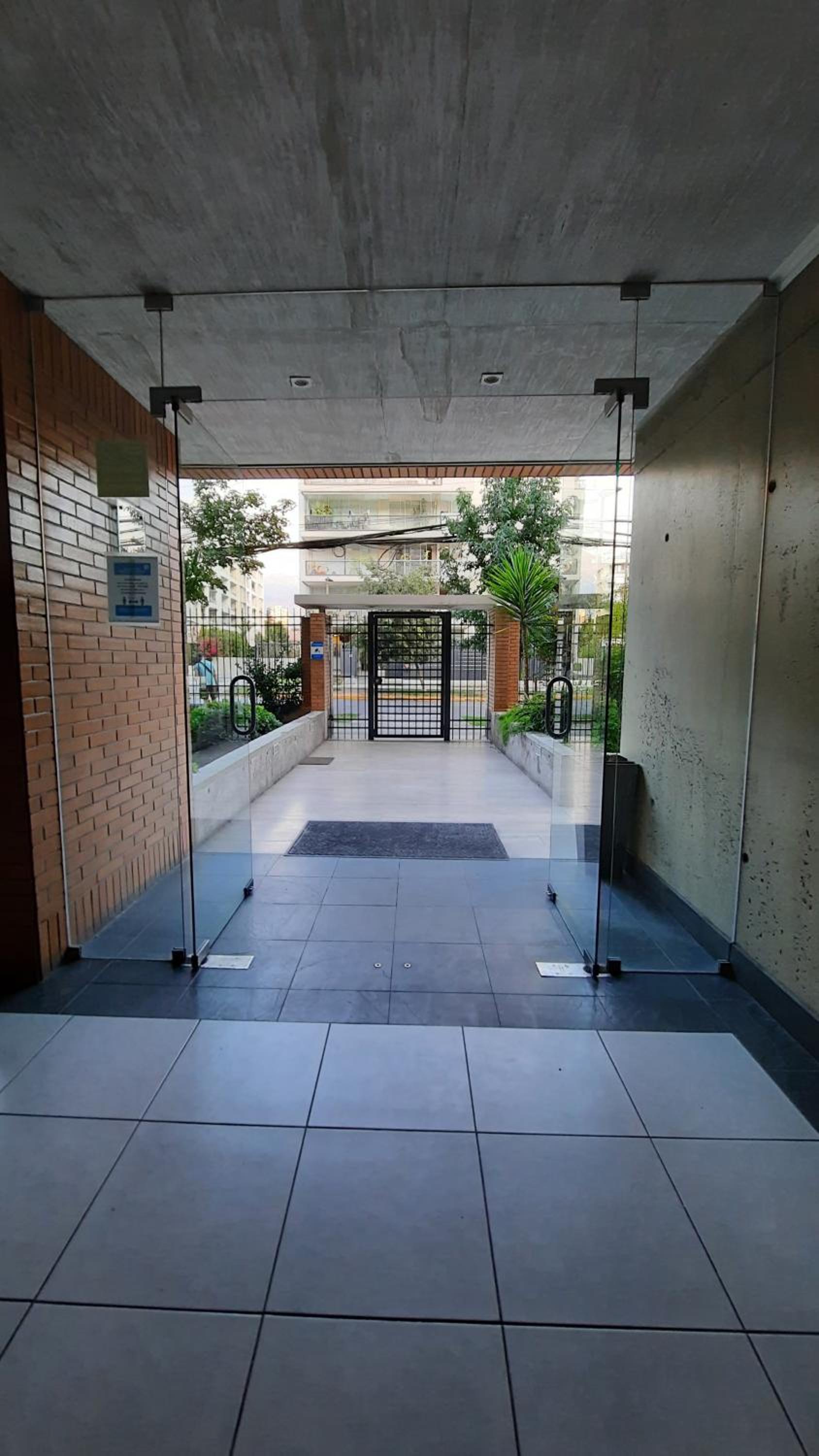 Cómodo y Moderno apartamento en Las Condes 2Dorm, 2Baños, open-Kitchen