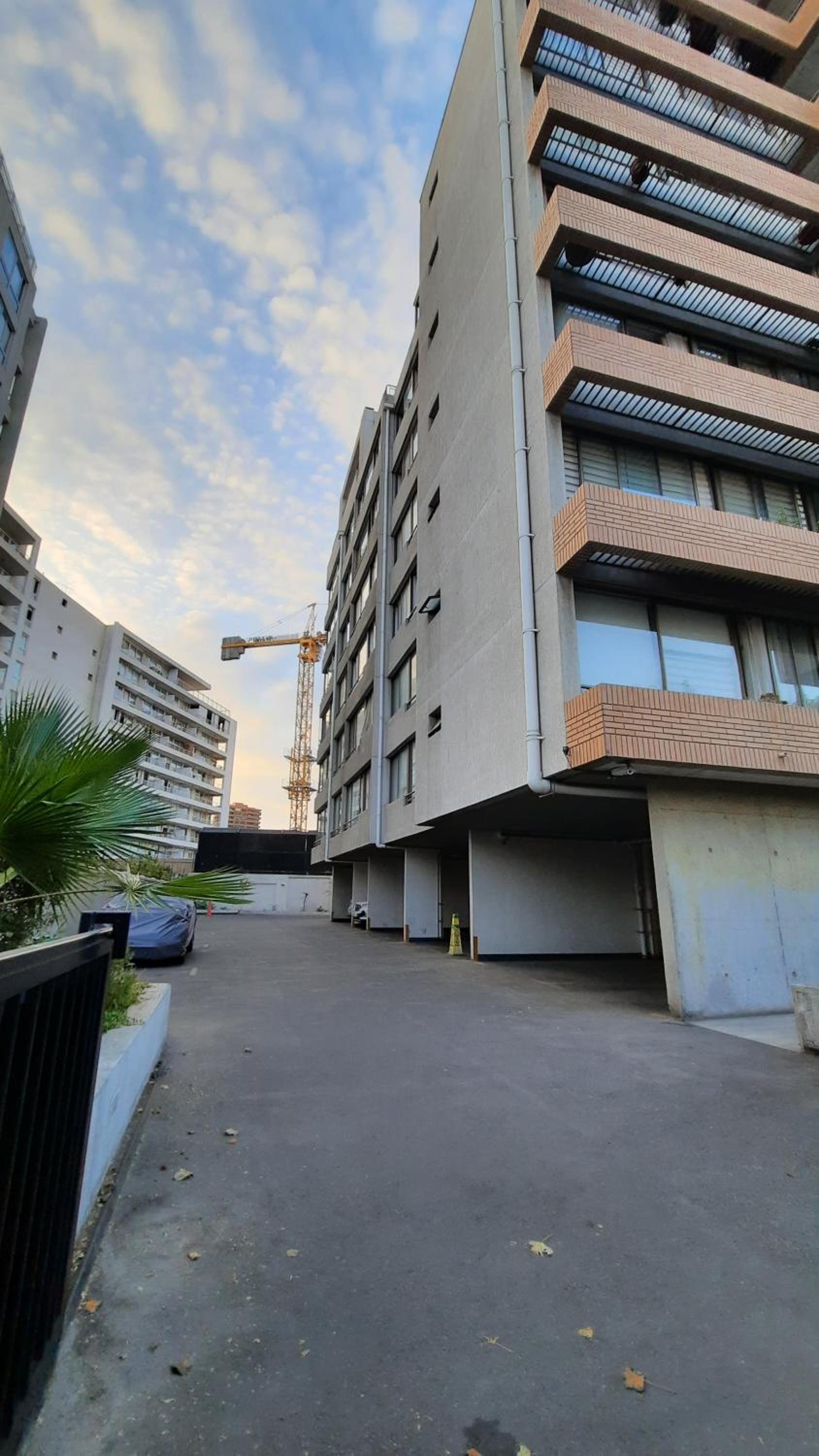 Cómodo y Moderno apartamento en Las Condes 2Dorm, 2Baños, open-Kitchen