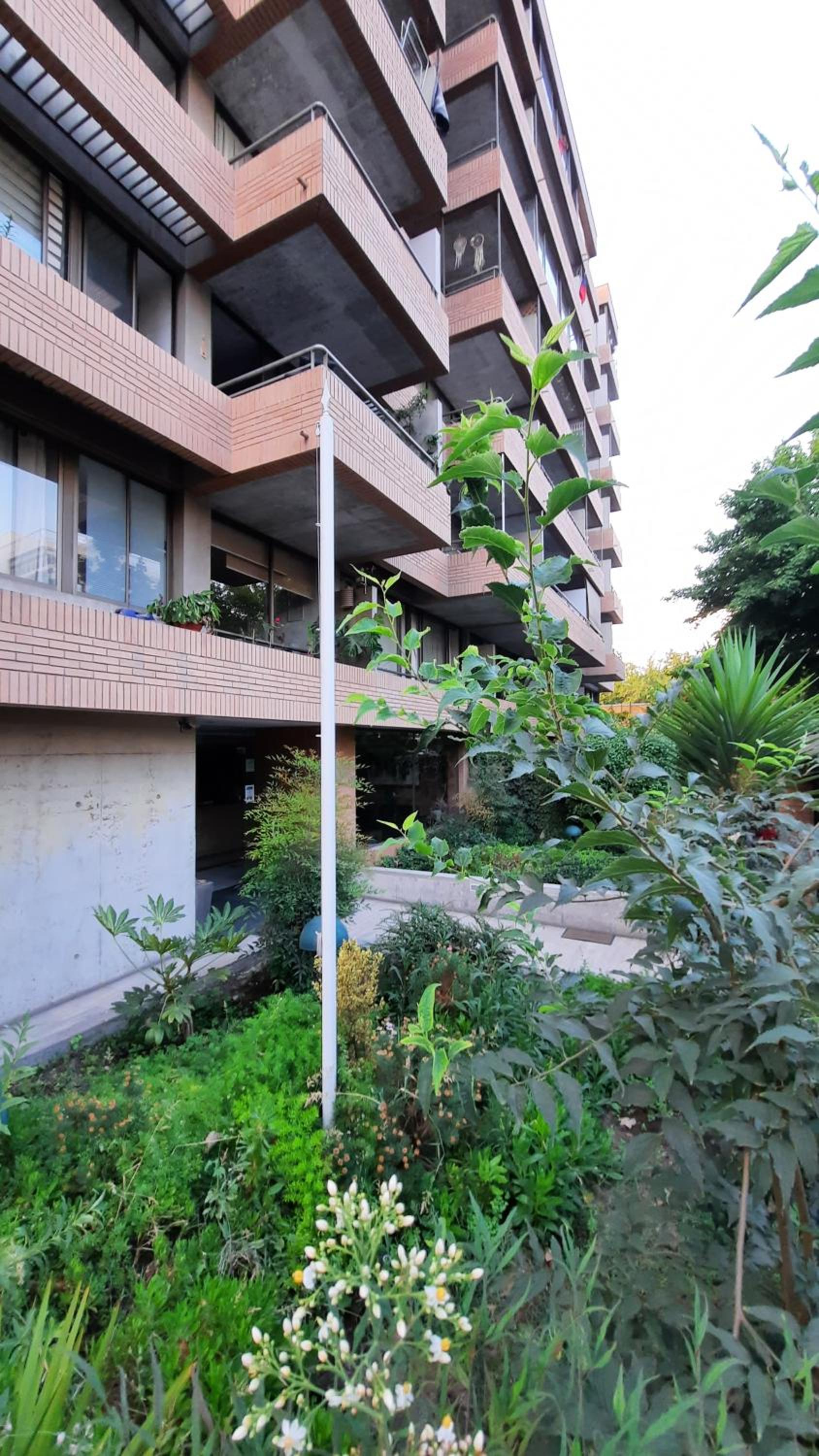 Cómodo y Moderno apartamento en Las Condes 2Dorm, 2Baños, open-Kitchen