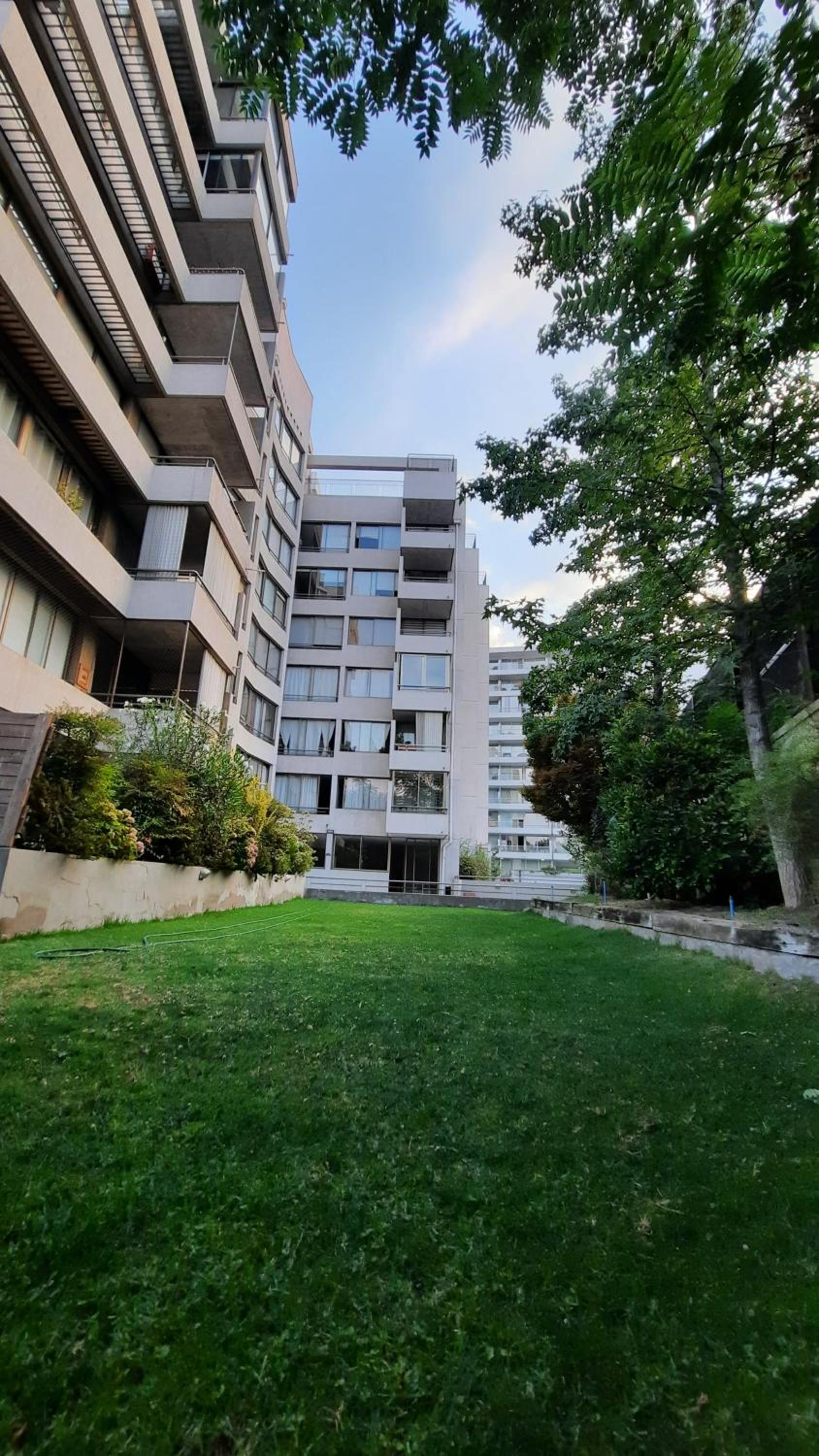 Cómodo y Moderno apartamento en Las Condes 2Dorm, 2Baños, open-Kitchen