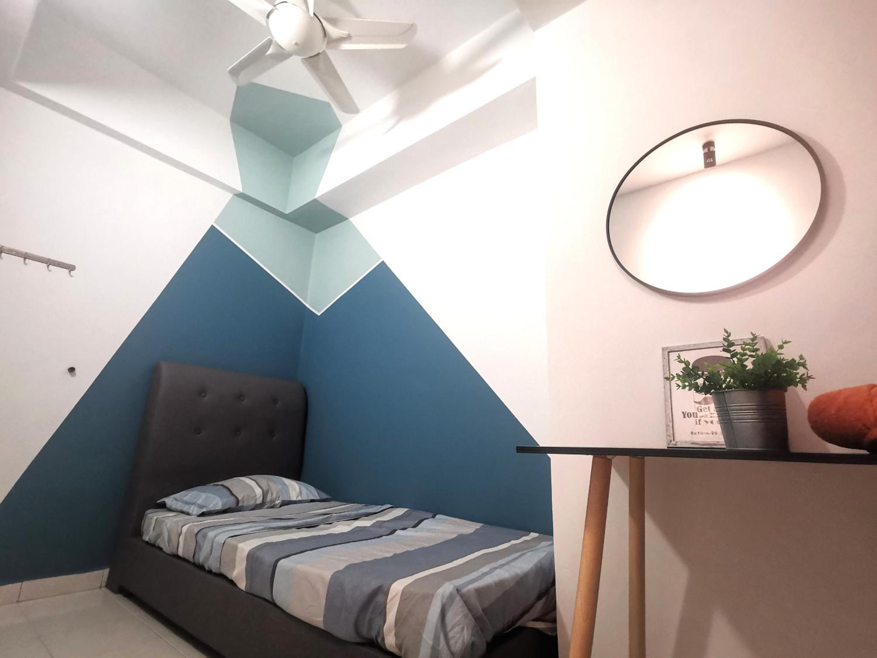 Menjalara Kepong ShareHouse Room Only