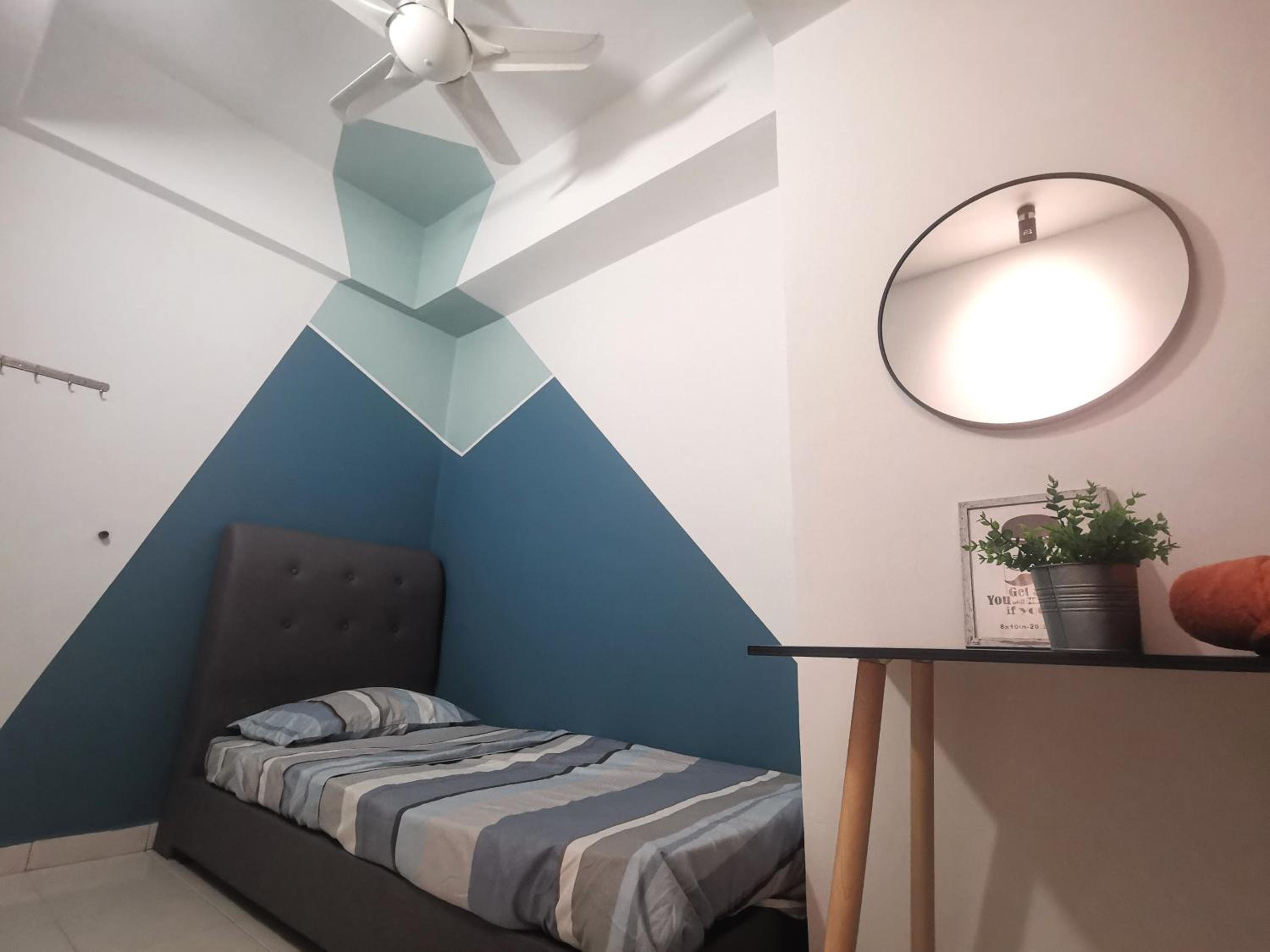 Menjalara Kepong ShareHouse Room Only