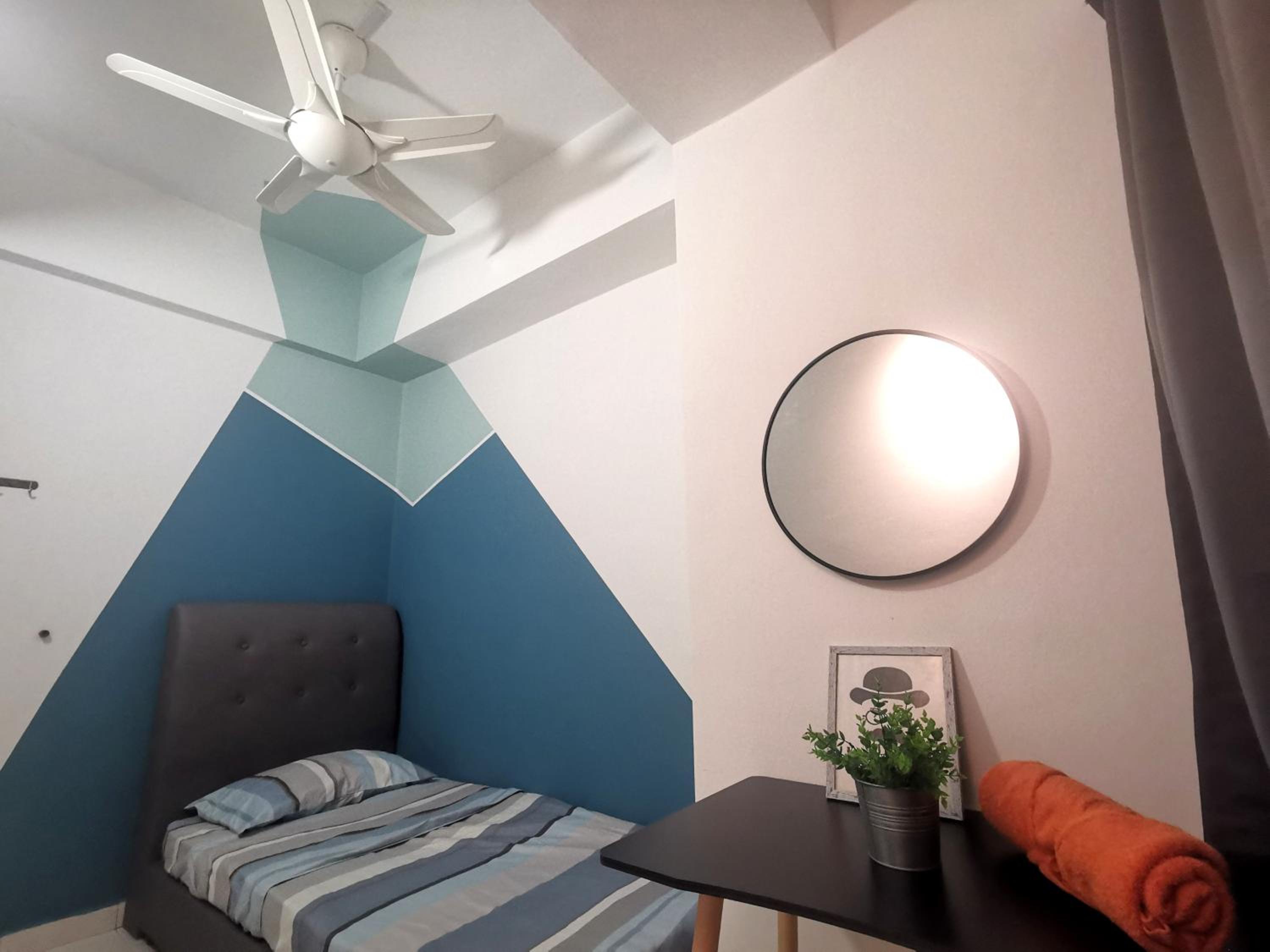 Menjalara Kepong ShareHouse Room Only