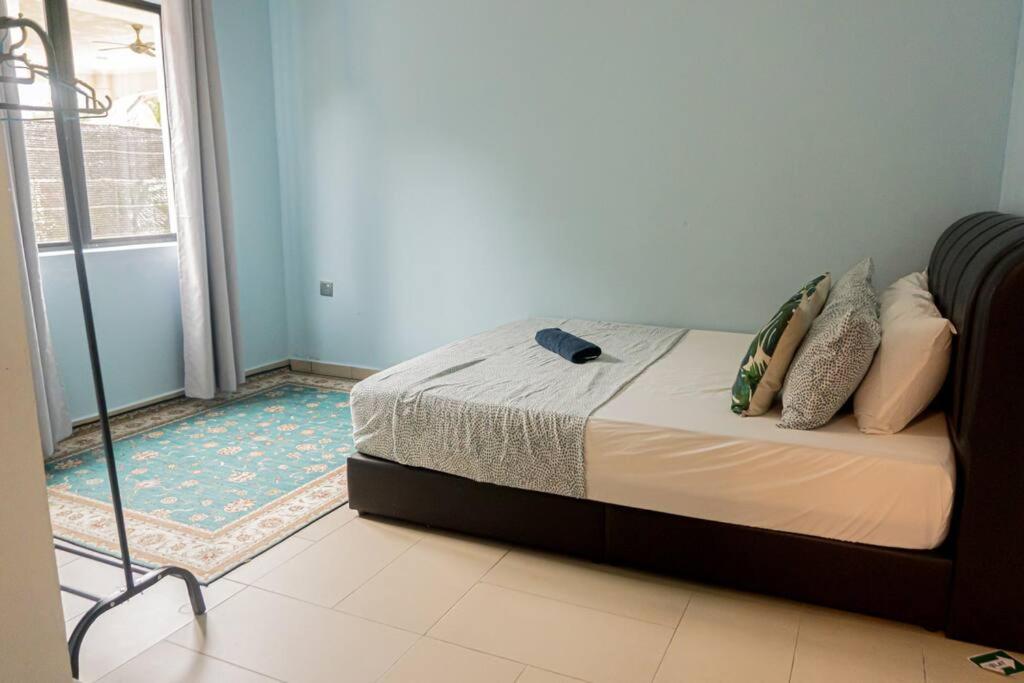 2 Storey Semi-D Homestay Nilai and KLIA, F1 Sepang with Pool photo 7