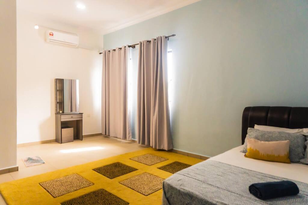 2 Storey Semi-D Homestay Nilai and KLIA, F1 Sepang with Pool photo 6