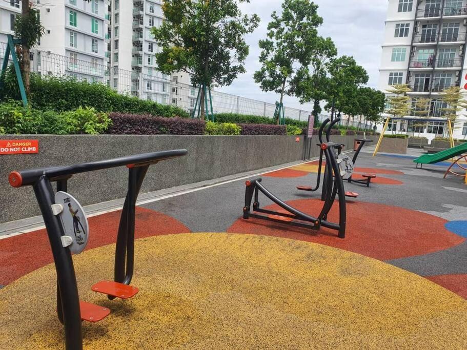 Cozy Spacious Home 2 BR SKS Habitat Larkin JB