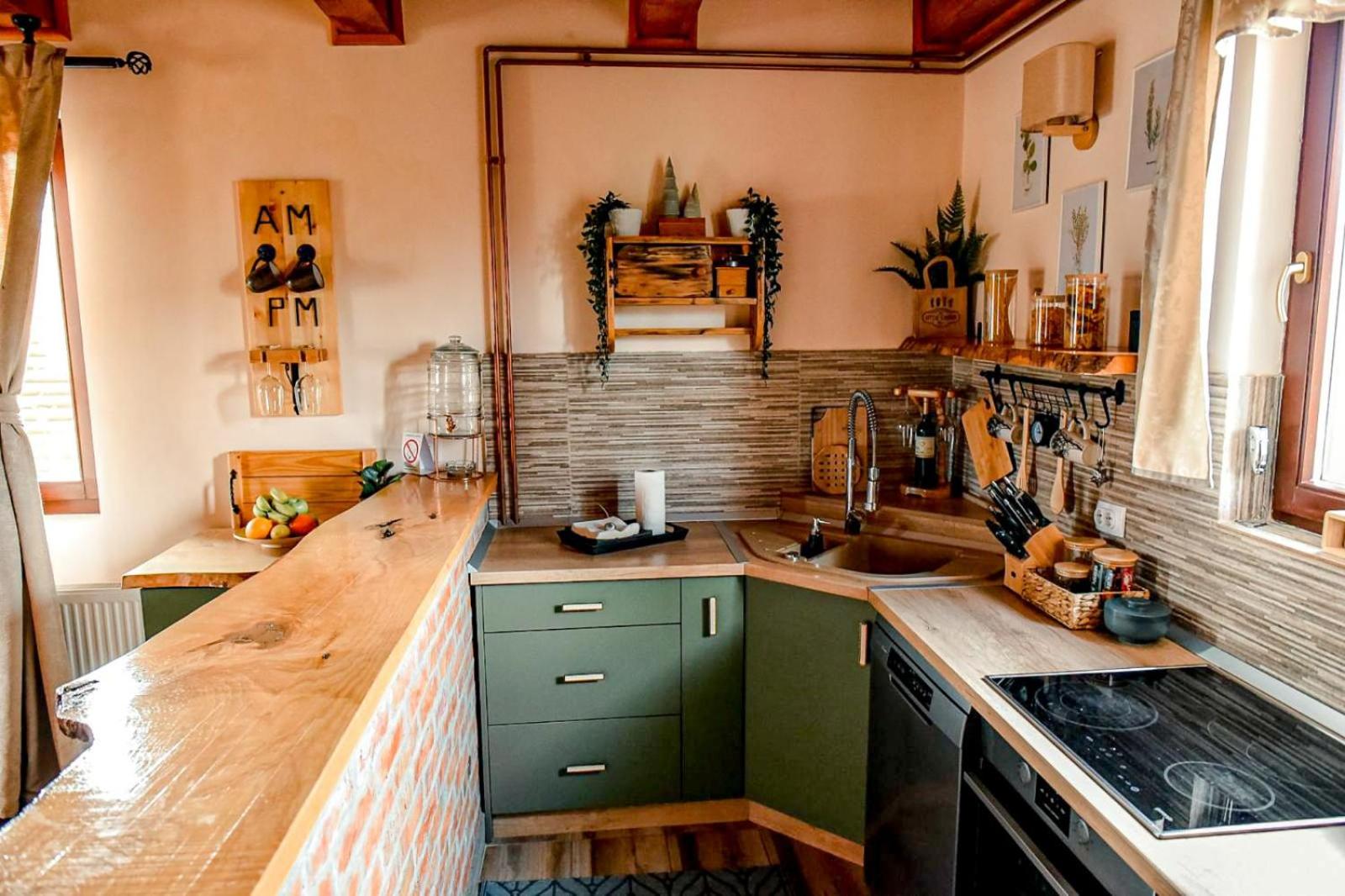 Rustic dream MIA