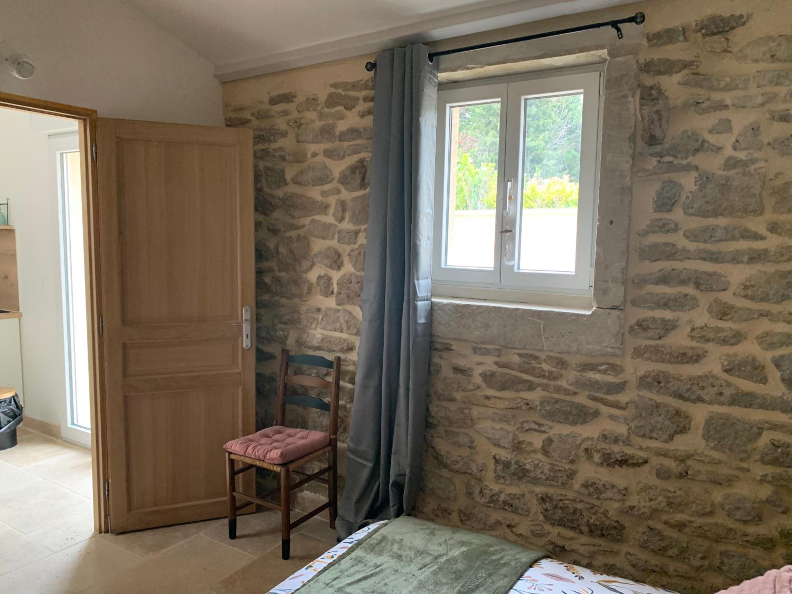 LA MAGNANERIE view 2